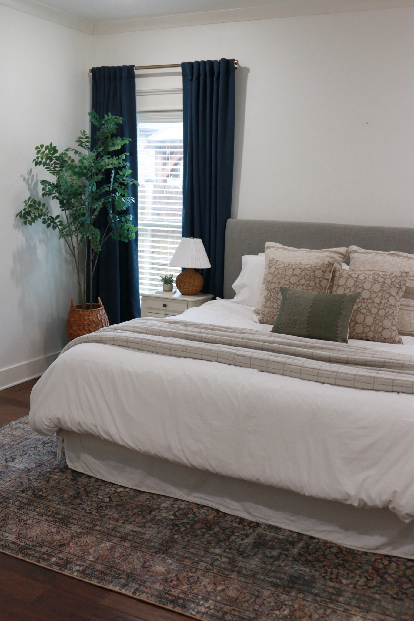 Sharing my bedroom finds. 

#LTKfamily #LTKhome #LTKMostLoved