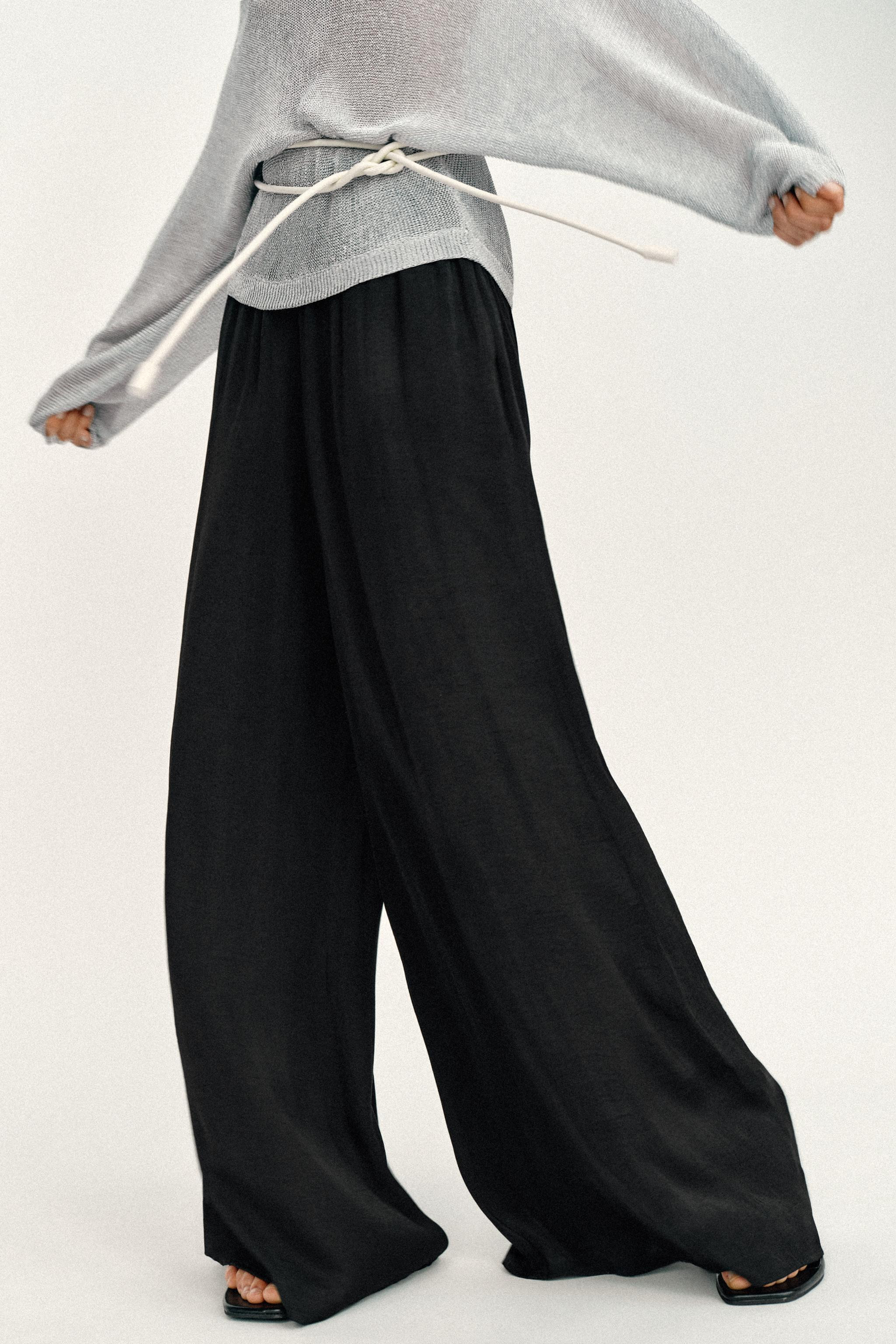 FLOWING WIDE-LEG TROUSERS | Zara UK
