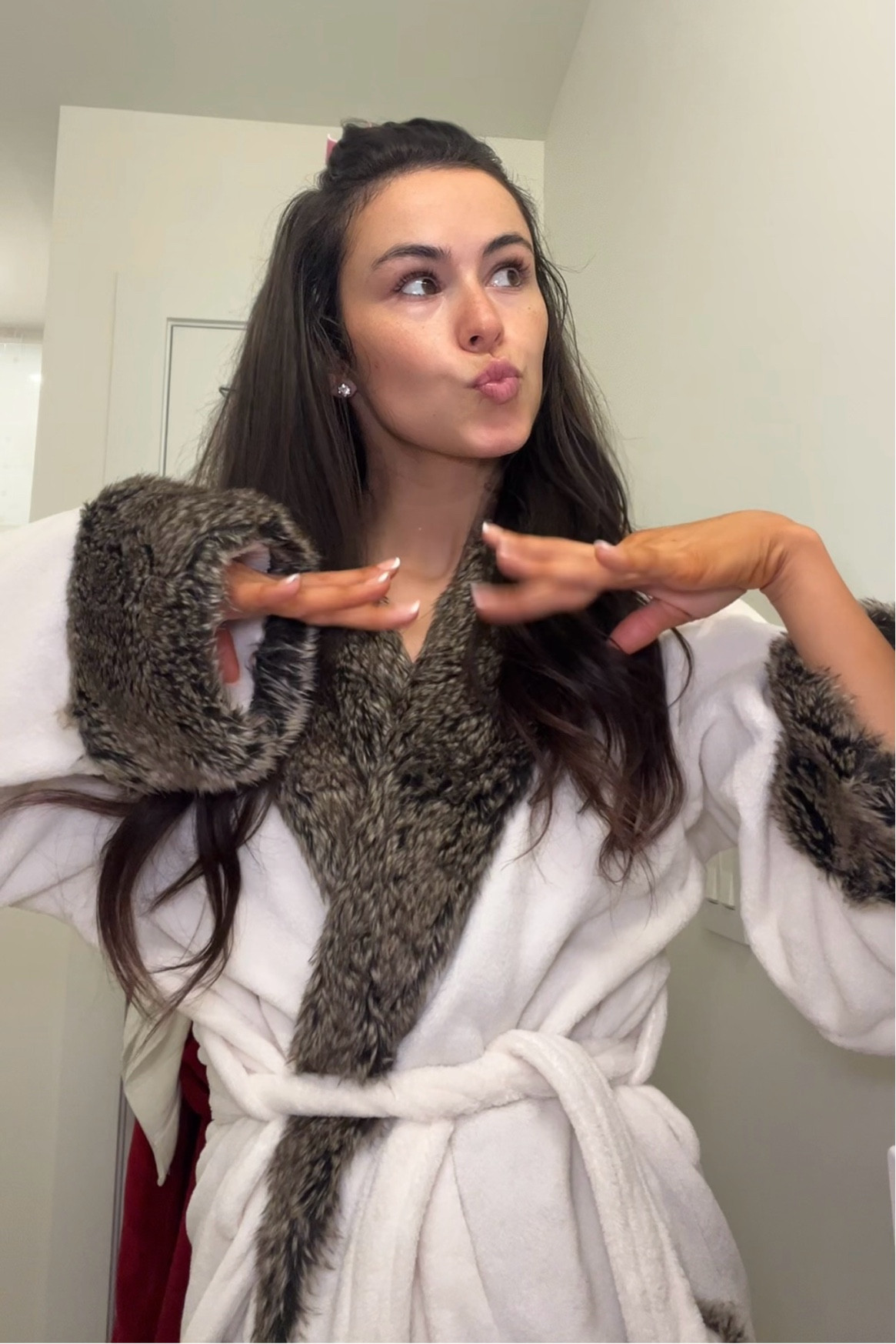 she’s giving tired this morning 🥲🤍😴 wanted to link my favorite robe!! #bathrobe #potterybarnrobe #robe on sale!!!

#LTKStyleTip #LTKGiftGuide #LTKHoliday