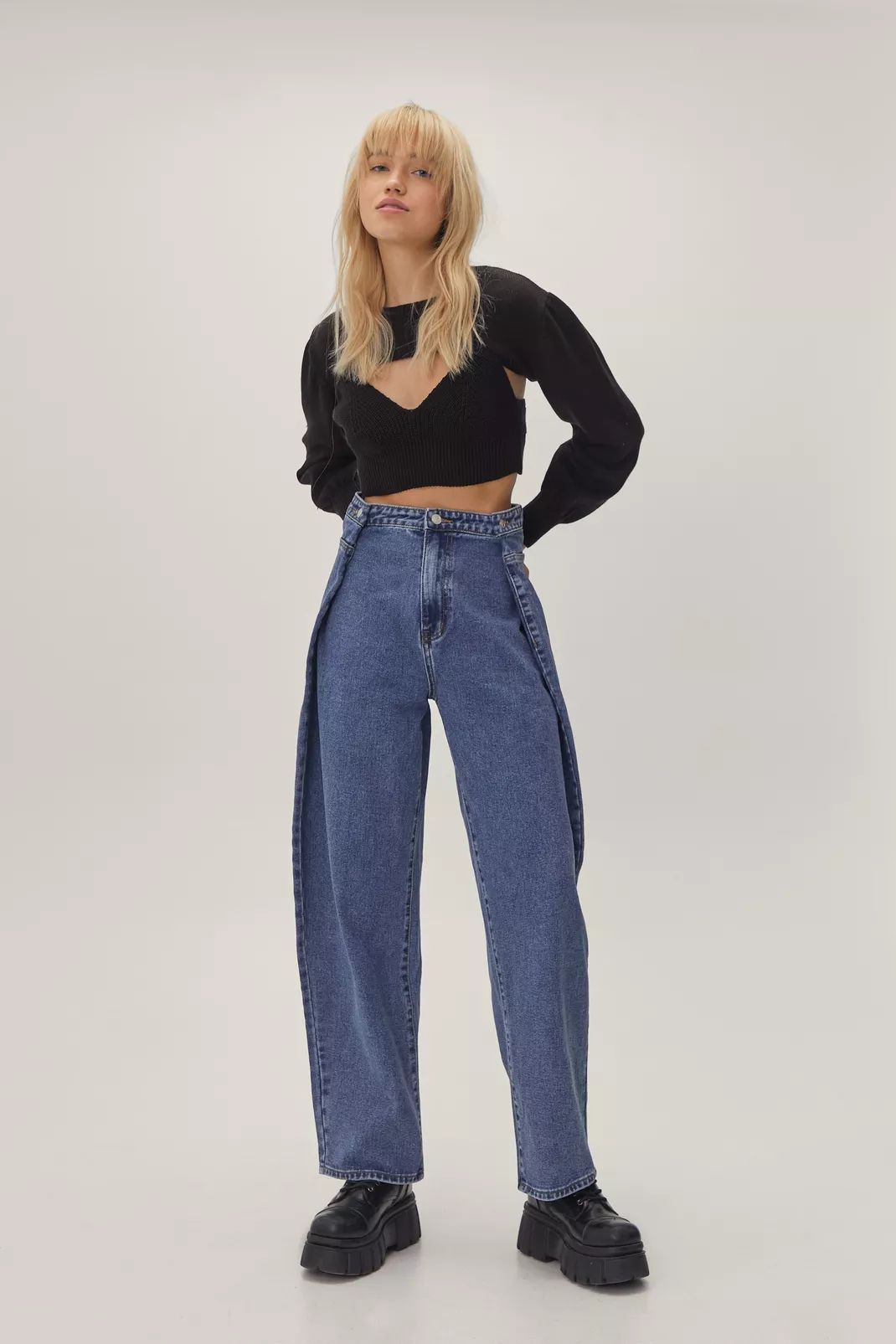 Folded Waist Detail Tapered Jeans | Nasty Gal (US)