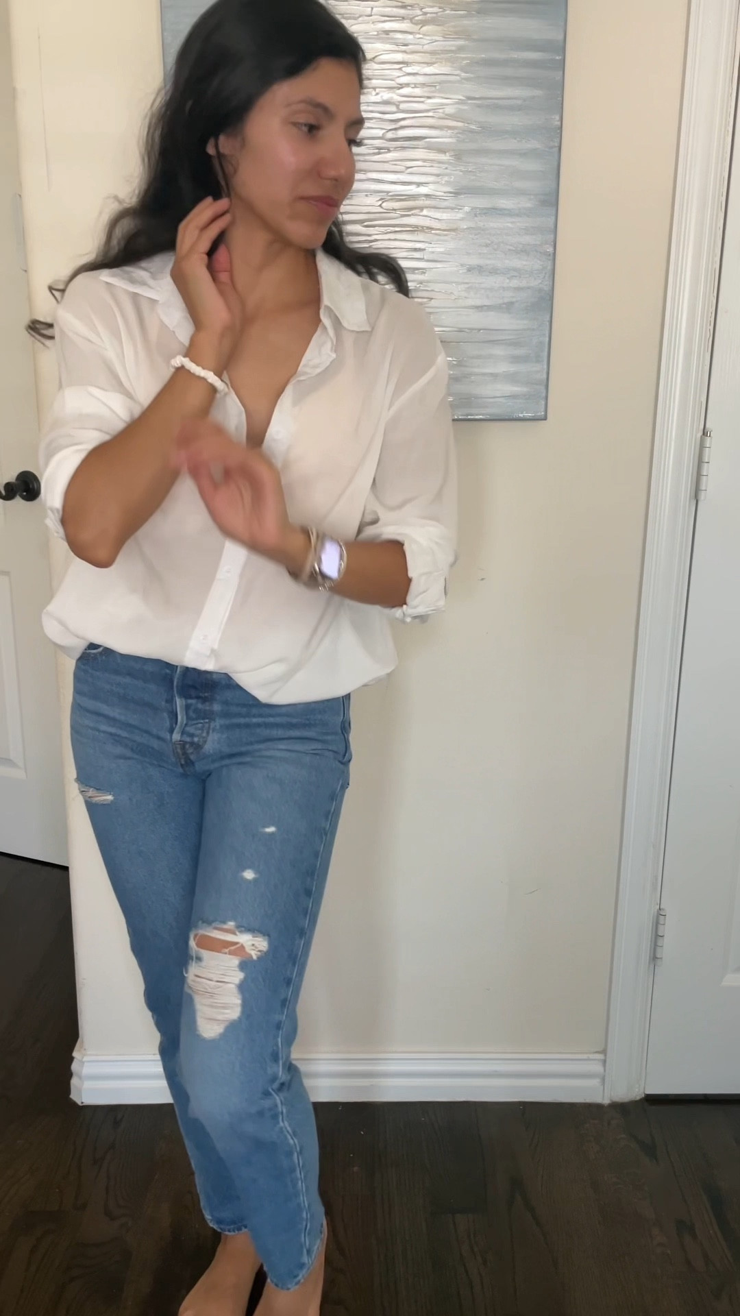 Gotta love a good pair of Levi’s jeans! 👖 these run small so make sure to size up! 

#LTKstyletip #LTKsalealert #LTKxNSale