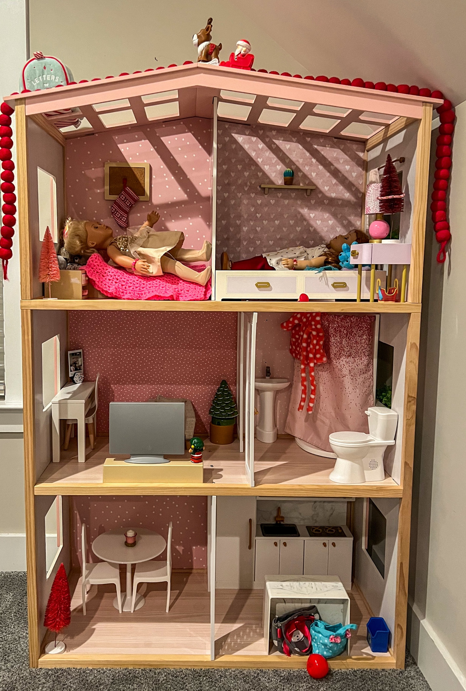 Santa brought the girls this dollhouse last year and they still absolutely LOVE it! All decorated for Christmas right now.Santa

#LTKKids #LTKSaleAlert #LTKGiftGuide