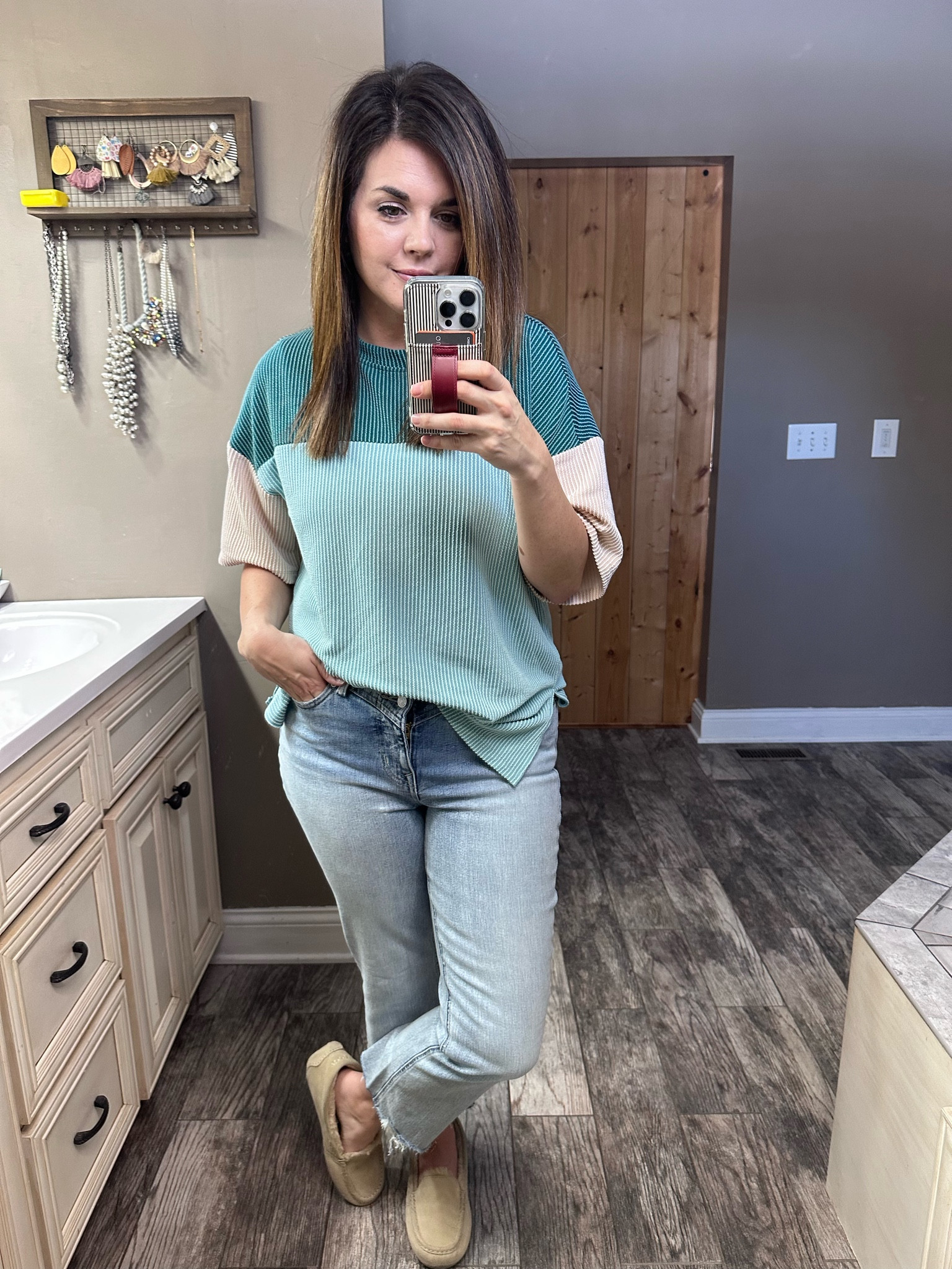 I’m ready for spring! Grab this color block tee for 15% off + clip the 25% off coupon. 

#LTKfindsunder50 #LTKSpringSale #LTKstyletip