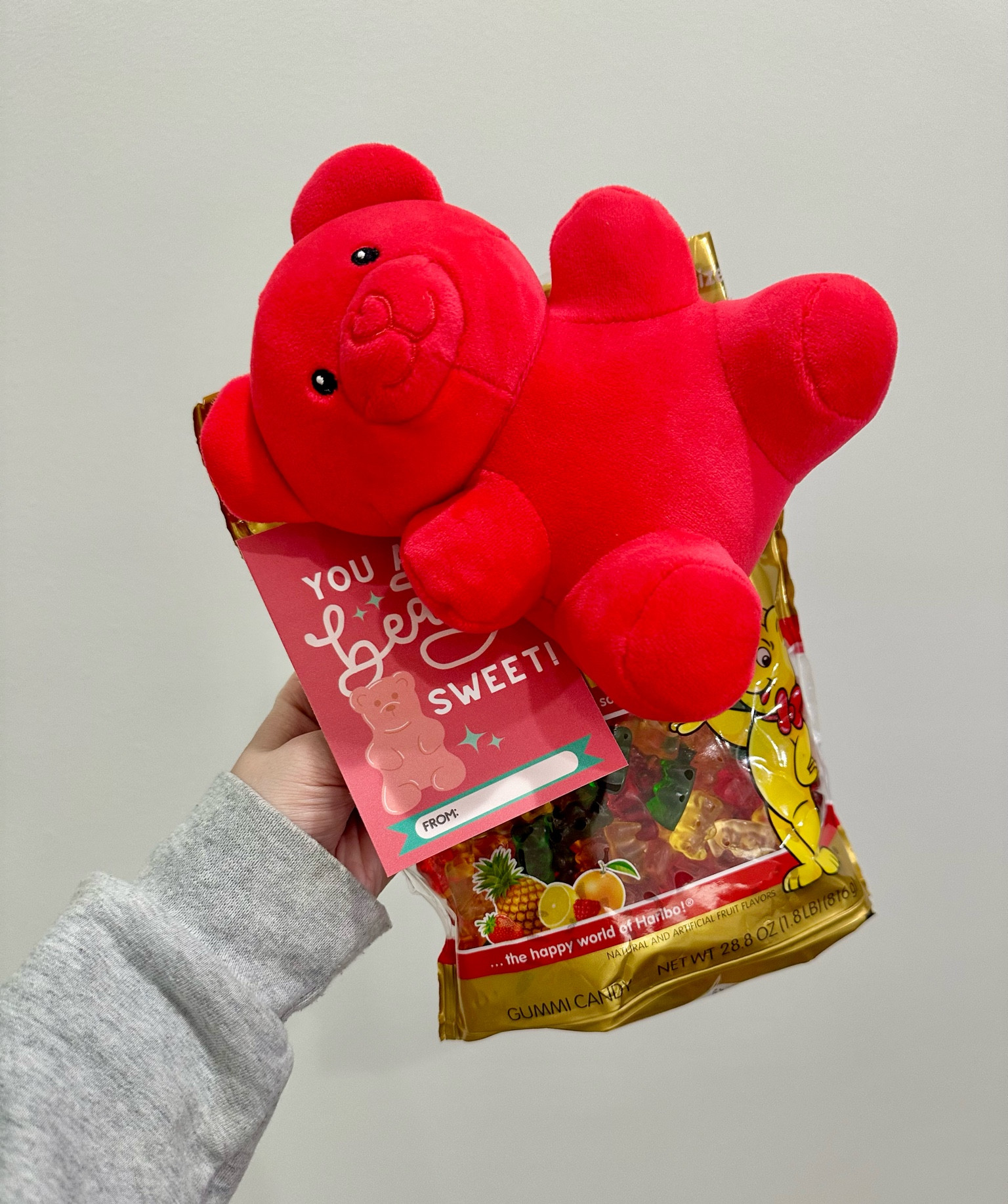 Day 12: You are BEARY sweet ❤️🐻 

🏷️Printable tags from the Letter Vee. Bear & Gifts linked 🎀❤️

Valentine tag links. Valentine gift links. Simple Valentine gift links. Gummy Bear links. Plush links. 

#LTKMostLoved #LTKSeasonal #LTKGiftGuide