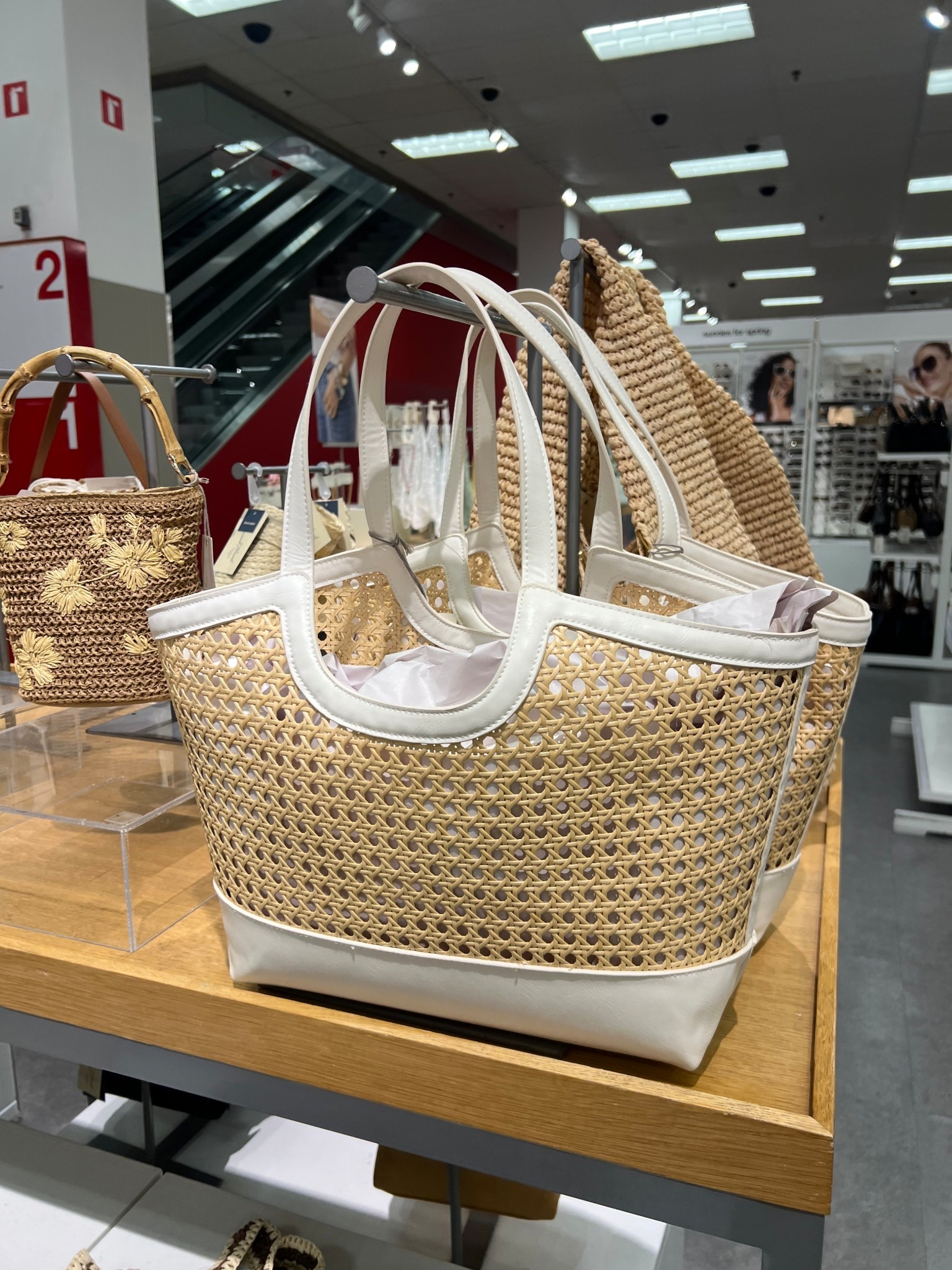 Spring Incoming ✨🤍
… a new version of this cute tote pops up every spring for the last few and is always a hit!



#LTKSeasonal