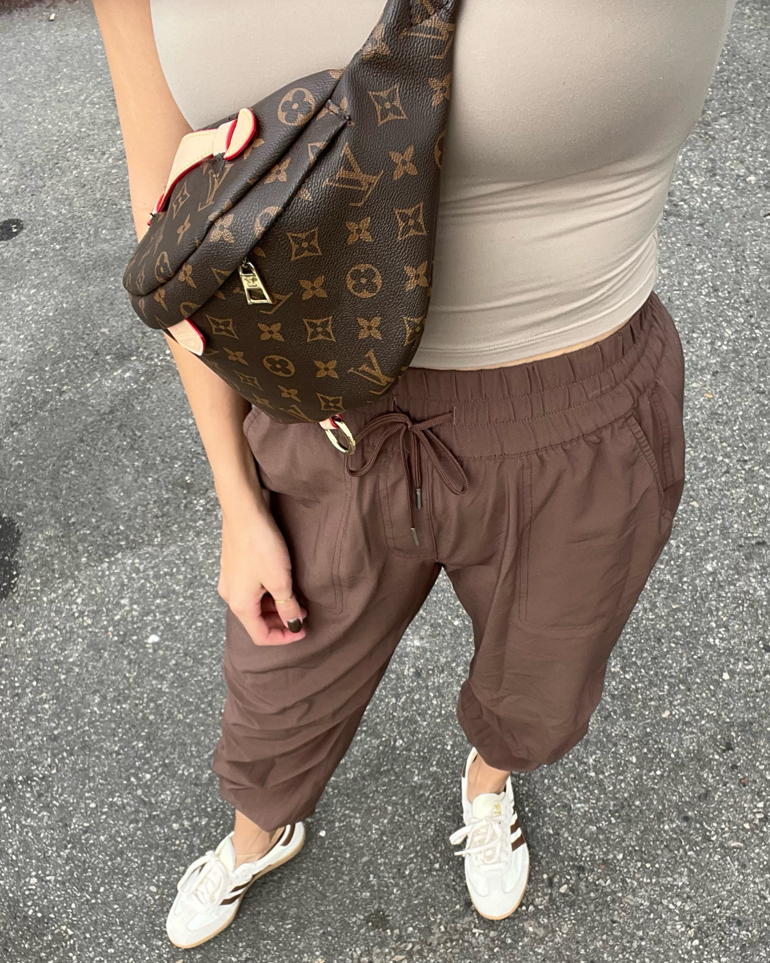 Joggers and browns, yes please. 

#joggers #a&f #fannypack #browns #neutrals #fall #comfy #falloutfit #adidas #sambas 

#LTKFindsUnder100 #LTKShoeCrush #LTKActive