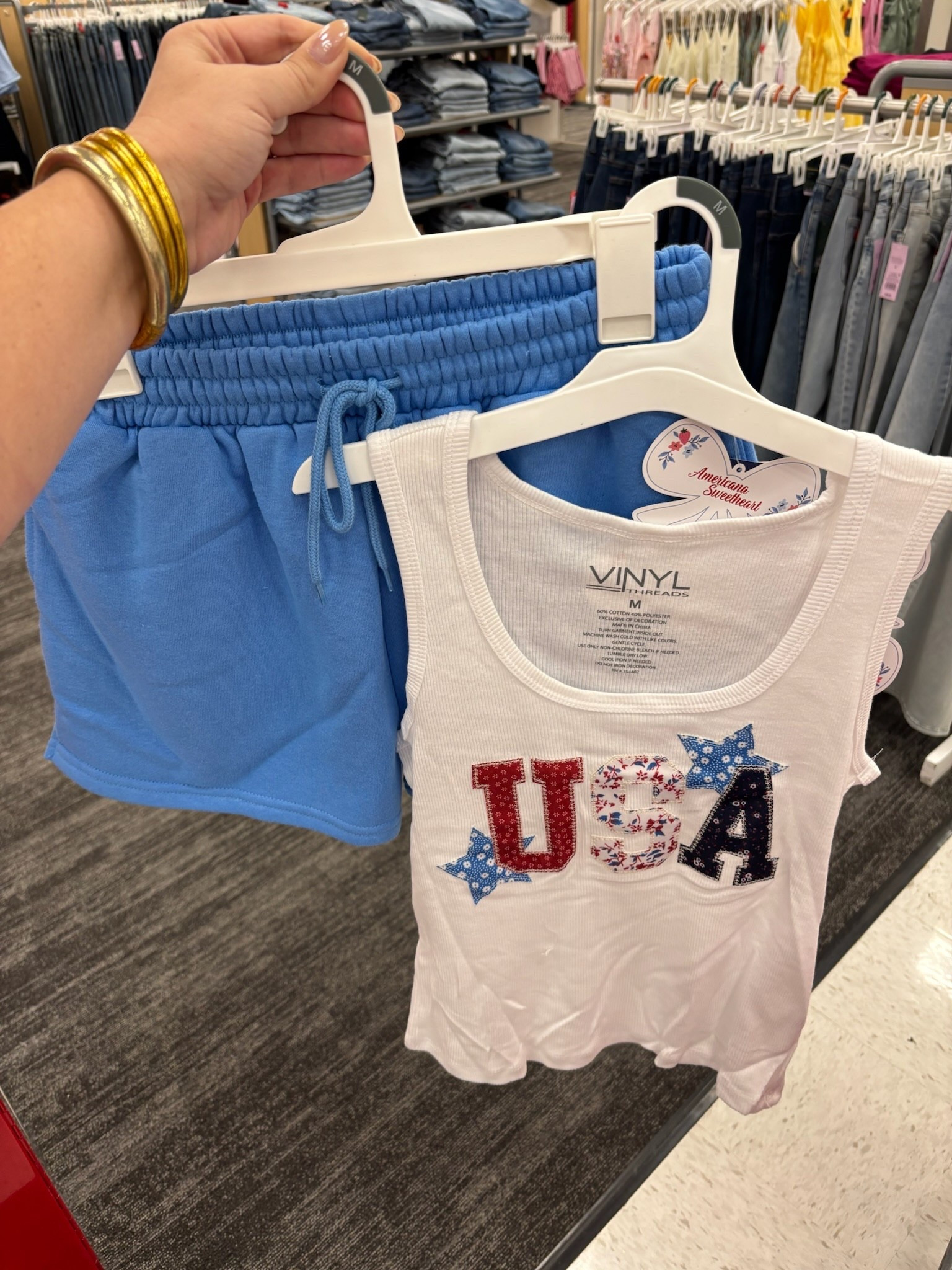 The cutest easy outfit for the 4th 🇺🇸 love this little tank + comfy shorts combo for summer!❤️🎇

Memorial Day, Fourth of July, July 4th, shorts, summer, vacation, @Target

#LTKootd #LTKSaleAlert #LTKSeasonal