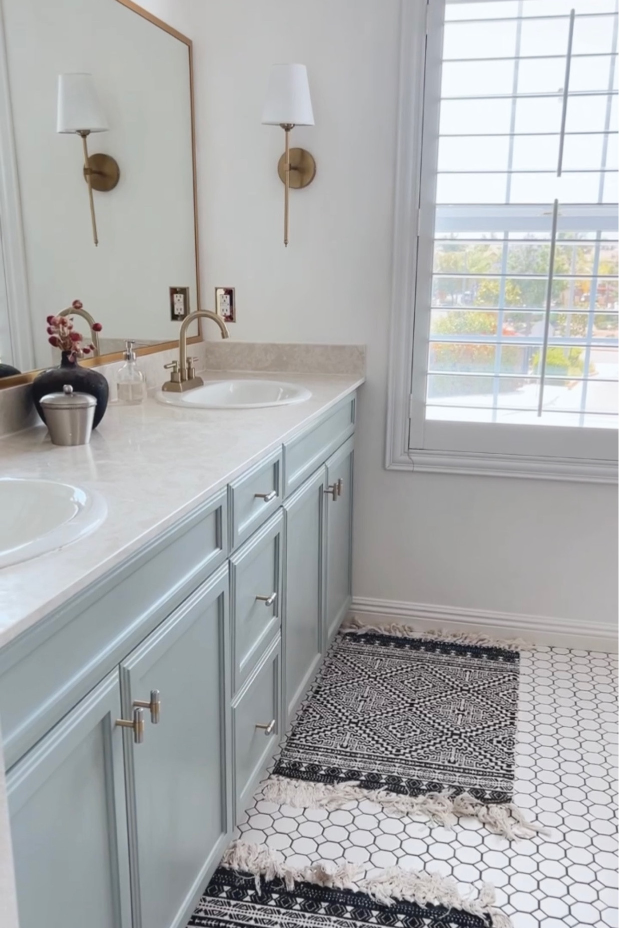 Master bathroom details. Paint color is Benjamin Moore’s Iced Marble. 

Peel and stick trim
Mirror DIY
Knobs 
Bathroom decor
Faucet 


#LTKFind #LTKhome