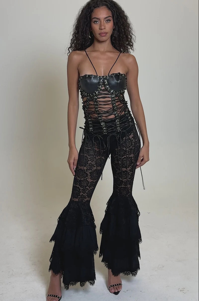 COACHELLA LACE RUFFLE PANTS | AKIRA