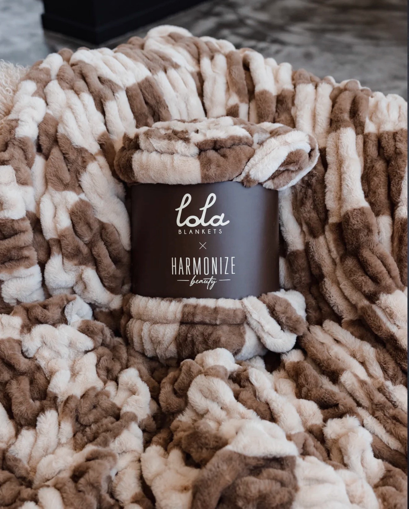 If you’ve been wanting a Lola blanket but didn’t want to spend the money.. now is the time. They’re having a 50% off sale with code SPRING50!!! 

#LTKSaleAlert