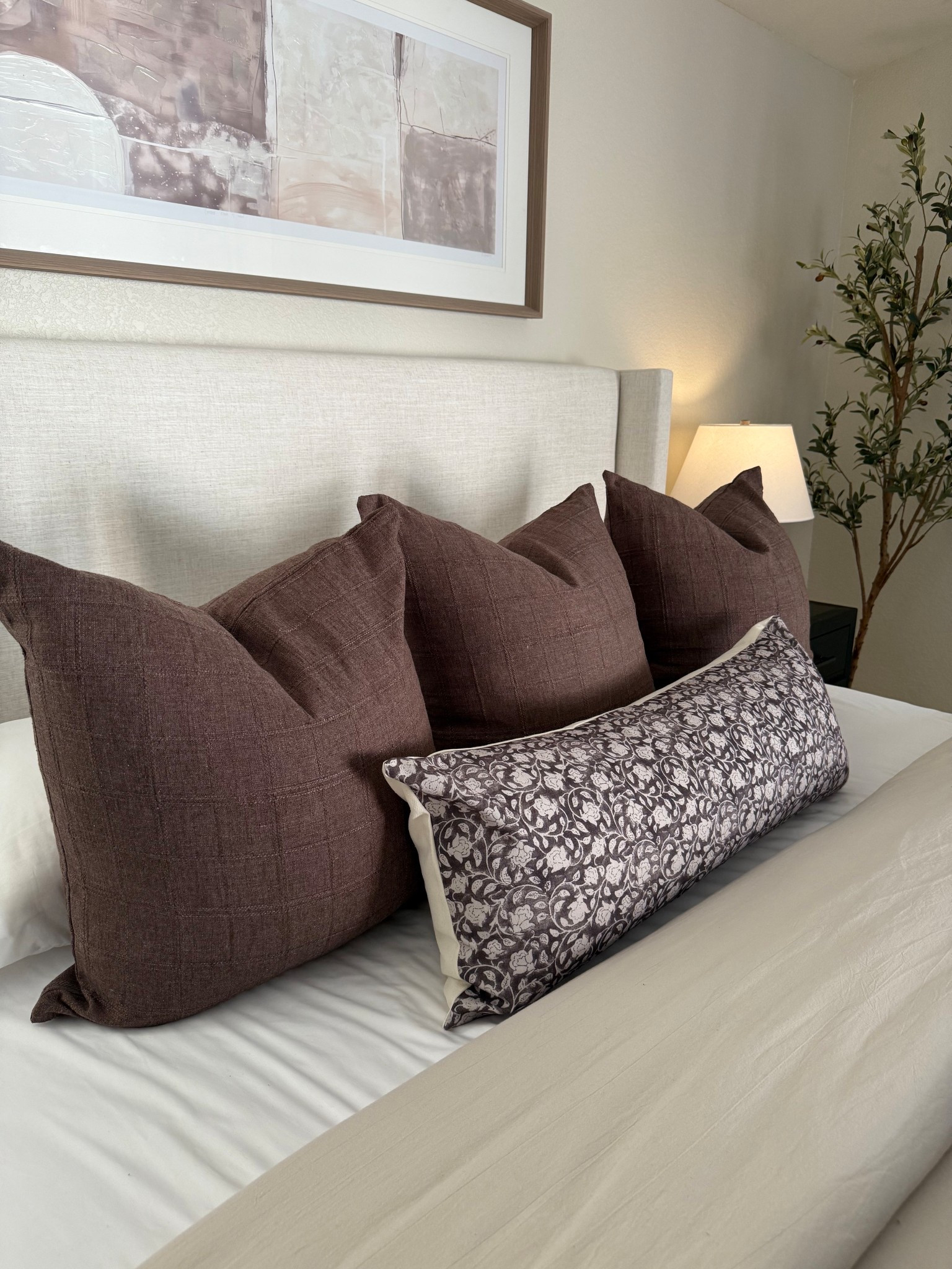 Wayfair Black Friday in July!! Our upholstered wingback bed is on sale! 
Shown in the color linen talc 🤍
•••
Hanson bed, upholstered bed, wingback bed, linen bed, cream bed, beige bed, king bed, queen bed, bed frame, headboard, neutral bed


#LTKSaleAlert #LTKHome #LTKSeasonal