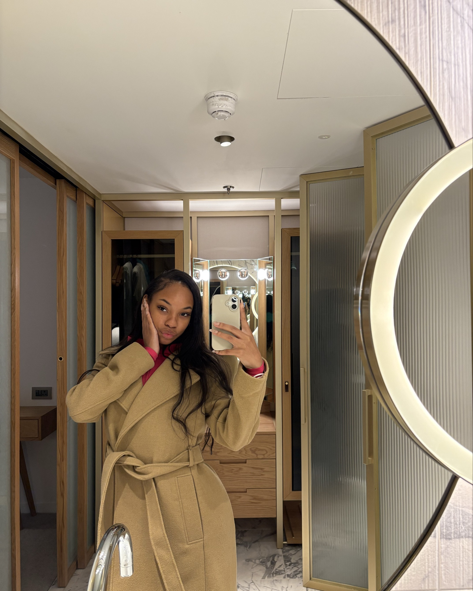 had some q’s about this trench coat I wore while in London ✨ actually bought in H&M Paris howeverrrr I linked a few different similar ones !! I think the Abercrombie link may be the exact one lol

#LTKSeasonal #LTKStyleTip #LTKTravel