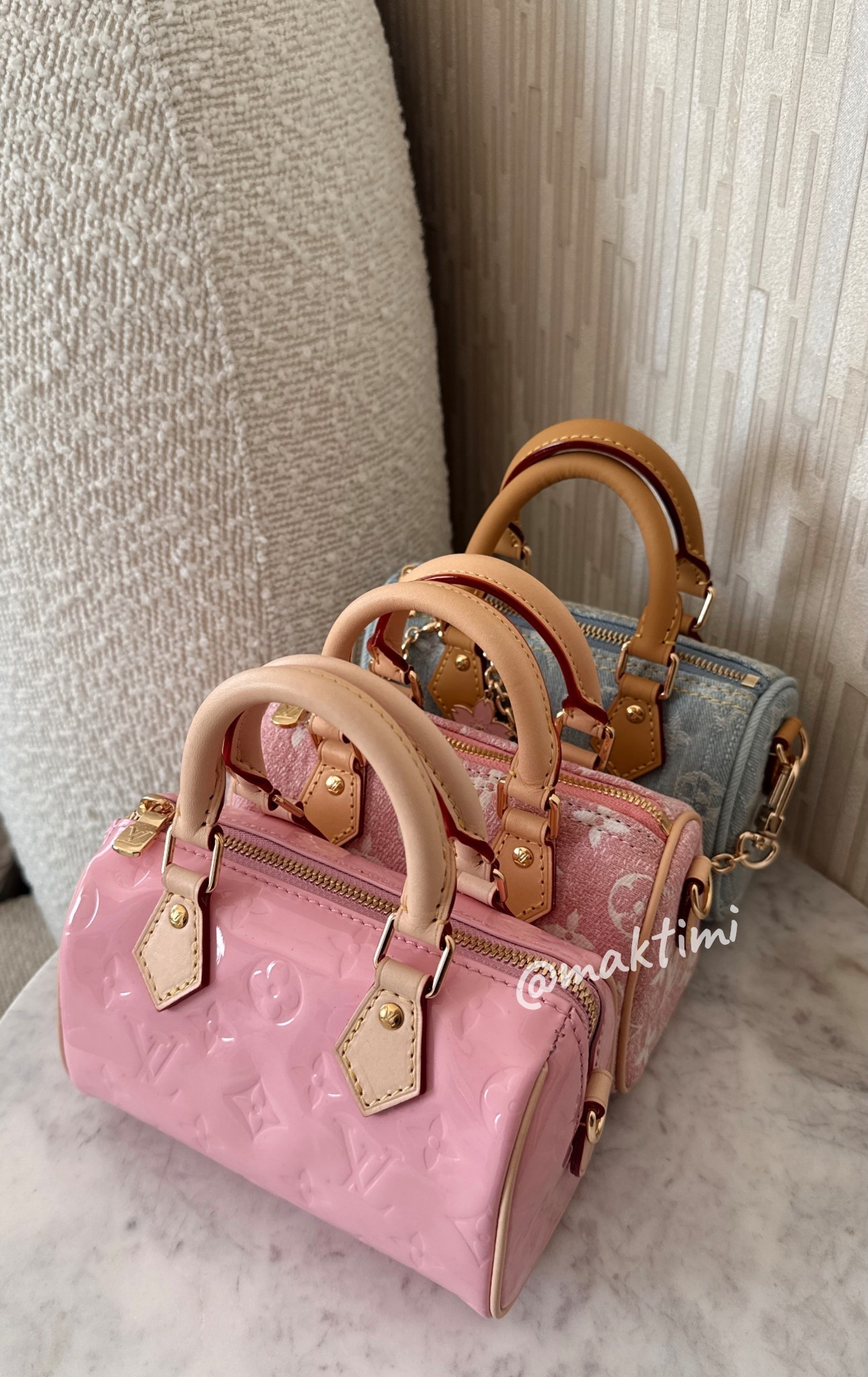 Middle bag link is on my website ➡️ www.maktimifinds.com 

#LTKbag #LTKstyletip #LTKsale