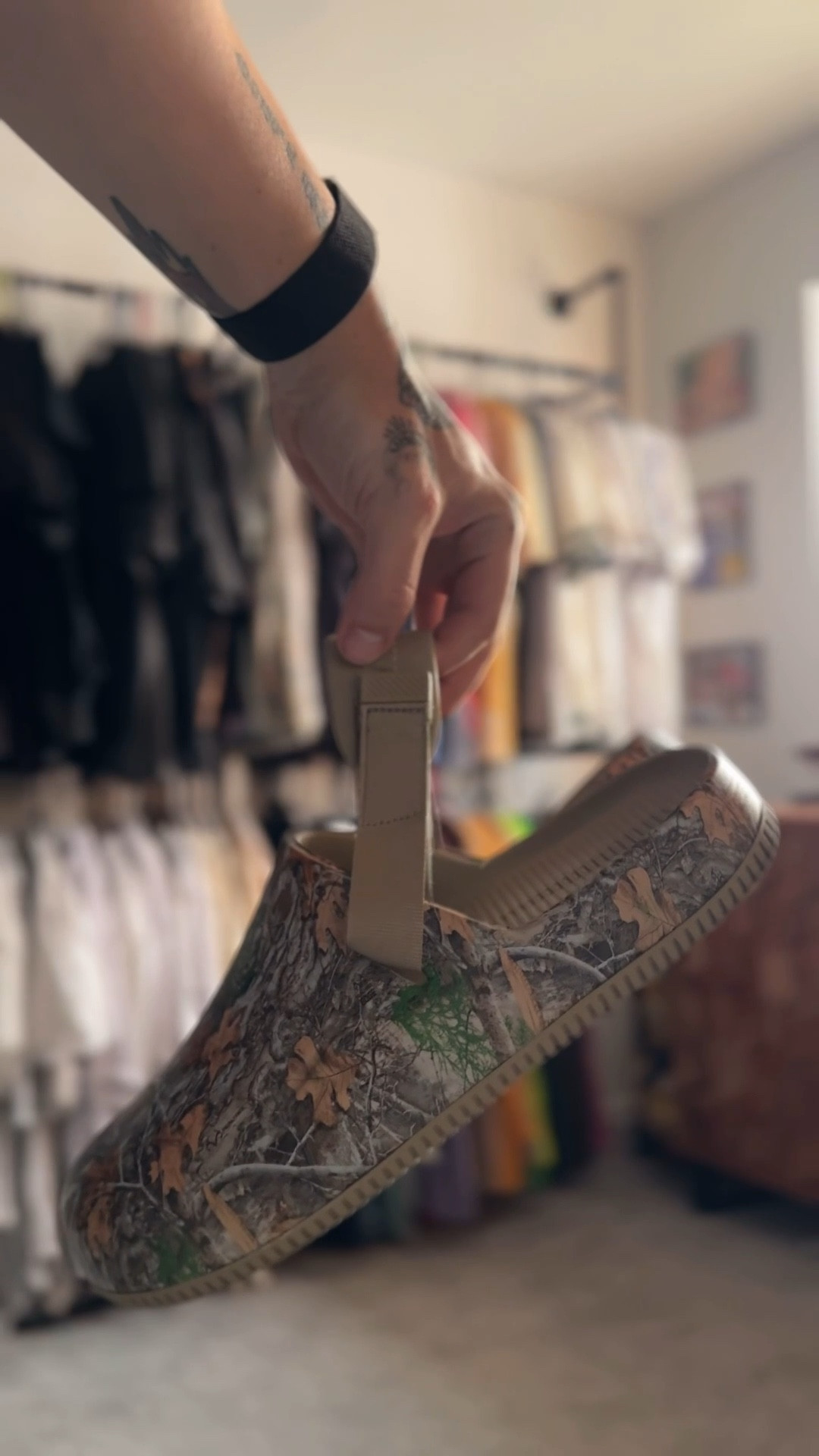 Comfy with a little edge—graphic tee, relaxed shorts, and the classics on my feet. Style doesn’t have to try hard.
#OOTD #StreetStyle #CasualFit #MensFashion #Streetwear #MinimalStyle #GraphicTee #StyleInspo #LaidBackStyle #OutfitCheck

#LTKMens #LTKSeasonal #LTKTravel