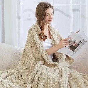 Aganear Fleece Throw Blanket - Cozy Soft Lightweight Fuzzy Flannel Blanket Throw Size Warm Decora... | Amazon (US)