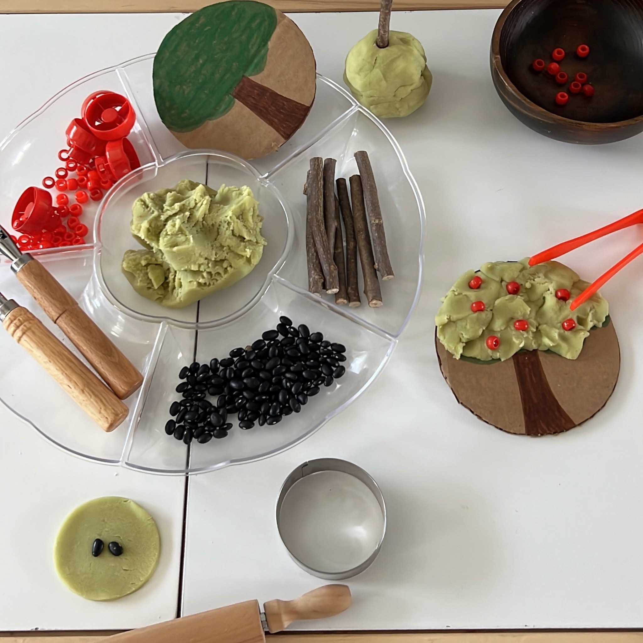 Apple Picking Play Dough Tray 🍎🌳

#LTKSeasonal #LTKFamily #LTKKids