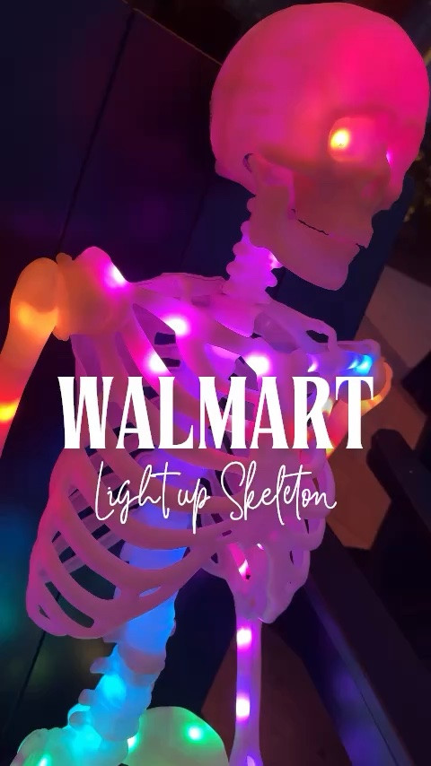 I’m obsessed with this light up skeleton — it has 10 different light modes, a timer, batteries and a USB charging cable ✨