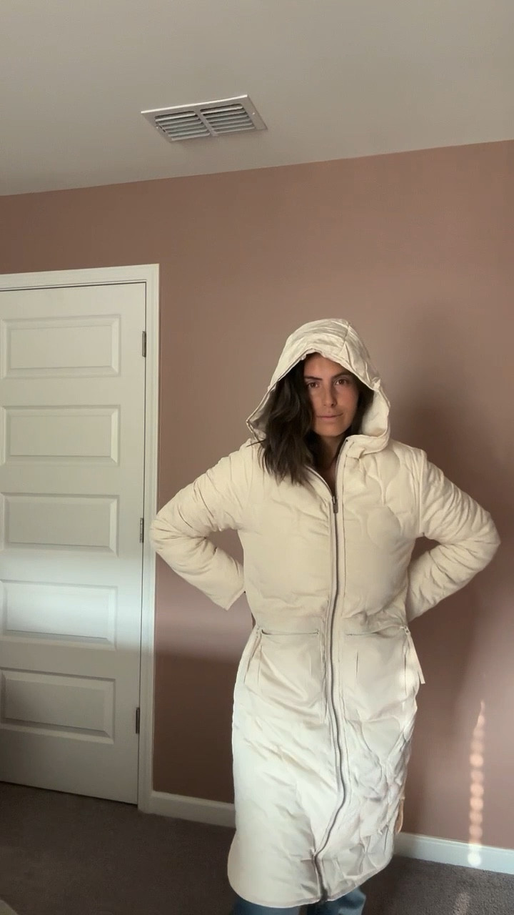 Another one for Carve Designs. This coat isn’t on their site anymore but I found it on their Amazon storefront! Seriously the comfiest and it’s reversible! Love the darker version of this too. With spring sales around the corner, pop this into your favs for a cold winter winner for next year!

#LTKSpringSale #LTKVideo #LTKSeasonal