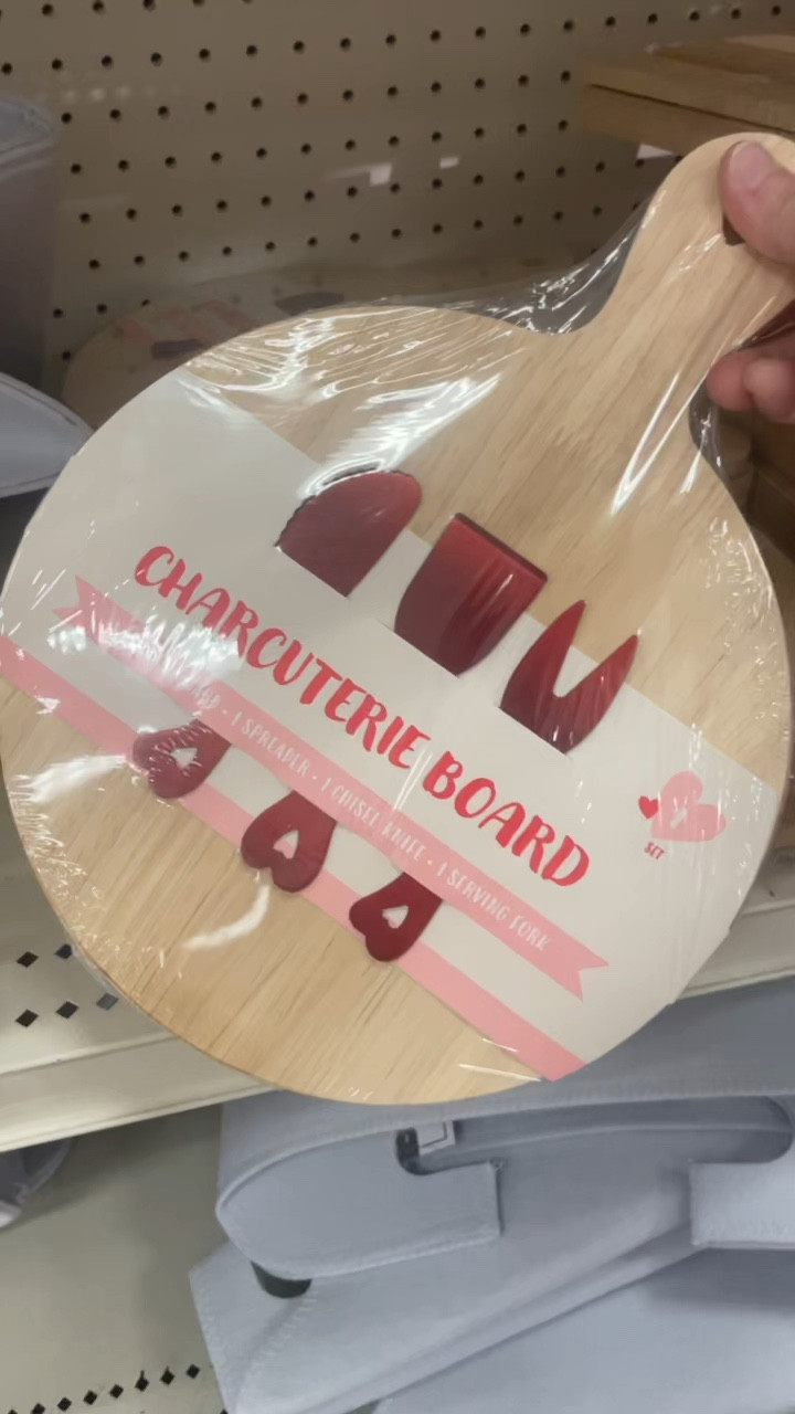 This heart-themed charcuterie board is giving all the Valentine’s vibes! Perfect for a date night spread or Galentine’s gathering! ❤️✨ #TargetValentine #CharcuterieGoals #LTKFinds

#LTKSeasonal #LTKHome #LTKGiftGuide