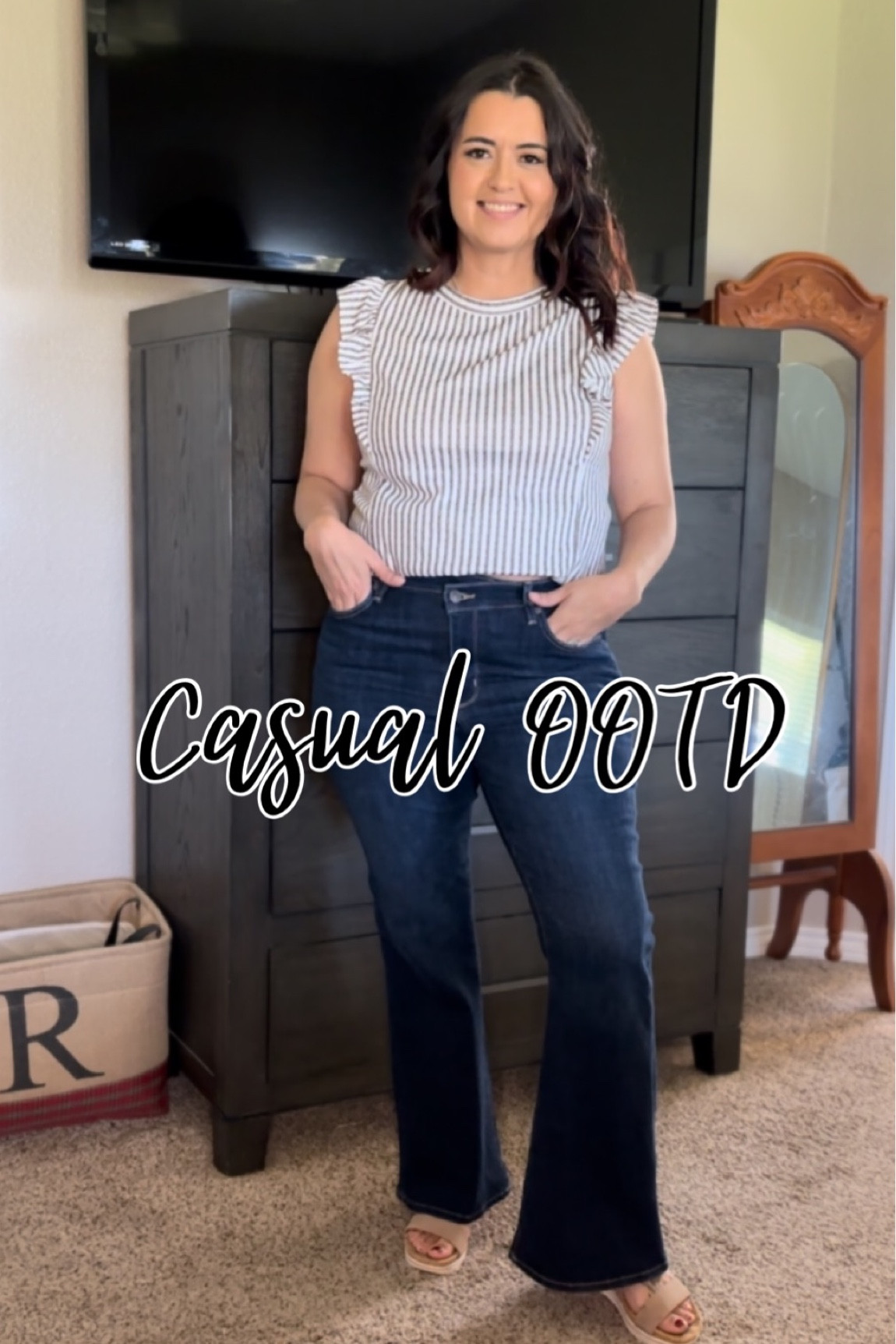 AE denim flare jeans 
Wearing a 30


#LTKfindsunder100 #LTKSpringSale #LTKmidsize