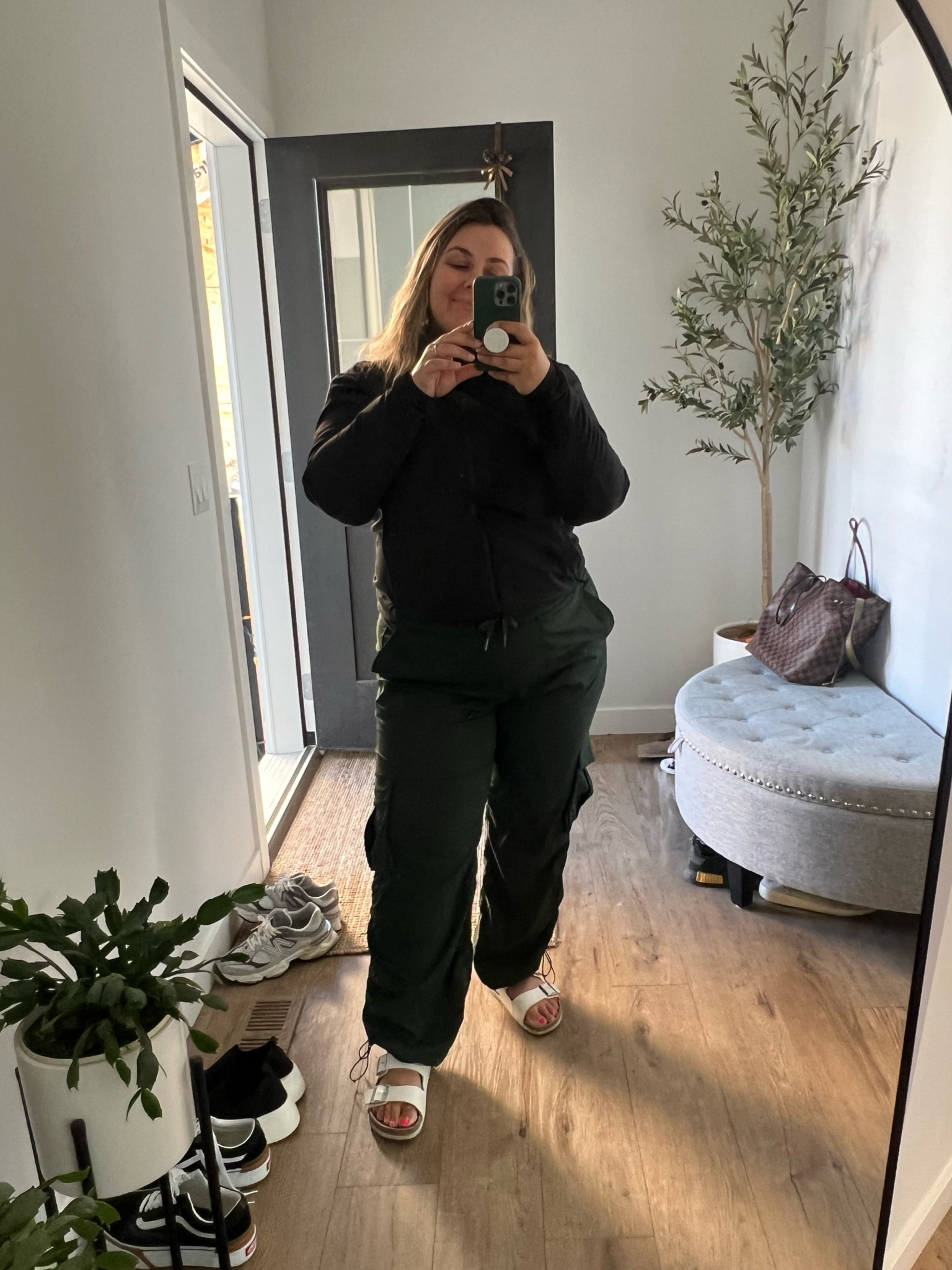 lululemon // arc’teryx // midsize // casual comfort // Birkenstock // ootd  

#LTKmidsize #LTKplussize #LTKcanada