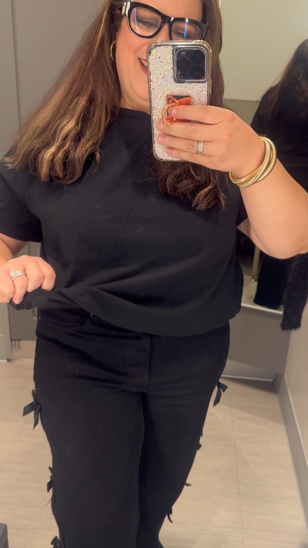 Tucked shirt problem solved with this epic find! This bubble T-shirt has elastic at the bottom so it looks tucked but is not! Paired with my basic gold jewelry & Versace glasses. I also saw 3 perfect studded shoe / boots options, some purses and headband I’d style it with. 

Everything is 🔗 on my LTK @StylingCurves or comment “stud” to get the deets.

I’m a size 16/18 & am wearing a size in the XXL shirt & size L in the stretch bow jeans. The shirt also comes in white, burgundy and beige too.


#momstyle #midsizestyle #bow #casualoutfit #everydayoutfit #comfyoutfit #ootd #inthedressingroom #perfecttshirt #bubbleshirt #bowjeans #targetstyle #targetfinds #howistyledit #styletip #plussizestyle #capsulewordrobe #momonthego #momoutfit #comfyoutfit #casualoutfit #ootd
#size18 #size16 #size14 #size12 #size20 #size10 #pearshape #rectangleshape #hourglassshape #midsize #midsizestyle #midsizefashion #plussizefashion #plussize #plussizestyle #over40style #over50style #over50fashion #over40fashion #curvyfashion #curvystyle #StylingCurves #styleinspo #outfitinspo #shopwithme #affordableclothes 
#affordablefashion #budgetfriendly #affordable #walmartstyle #walmartfashion 
#walmartfinds #walmarthaul 
#walmart #walmartoutfit 

#LTKMidsize #LTKootd #LTKmomlife