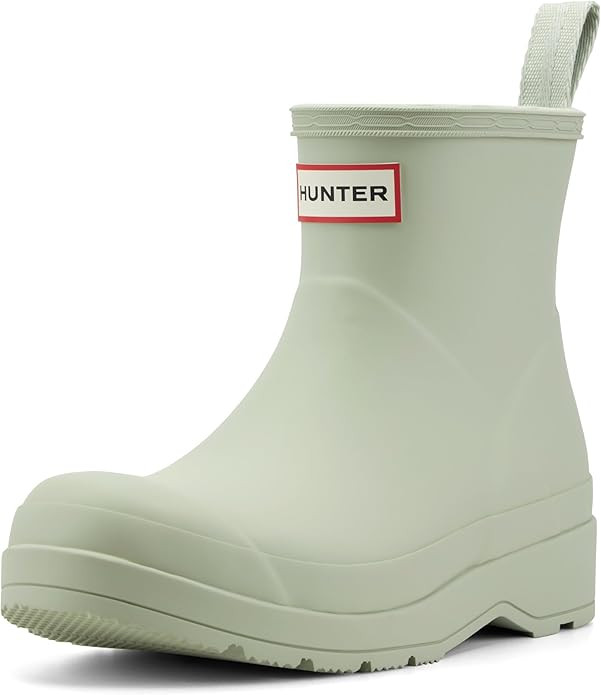 Amazon.com | Hunter Women's PLAY Short Scoop, Light Green, 9 Medium | Ankle & Bootie | Amazon (US)