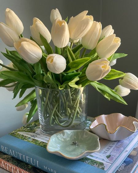The best faux tulips 🌷 we have these all over our home! Currently 20% off on Amazon!

#LTKsalealert