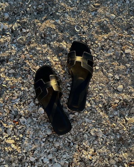 Summer sandals, vacation outfit, workwear, handbag



#LTKStyleTip #LTKSeasonal