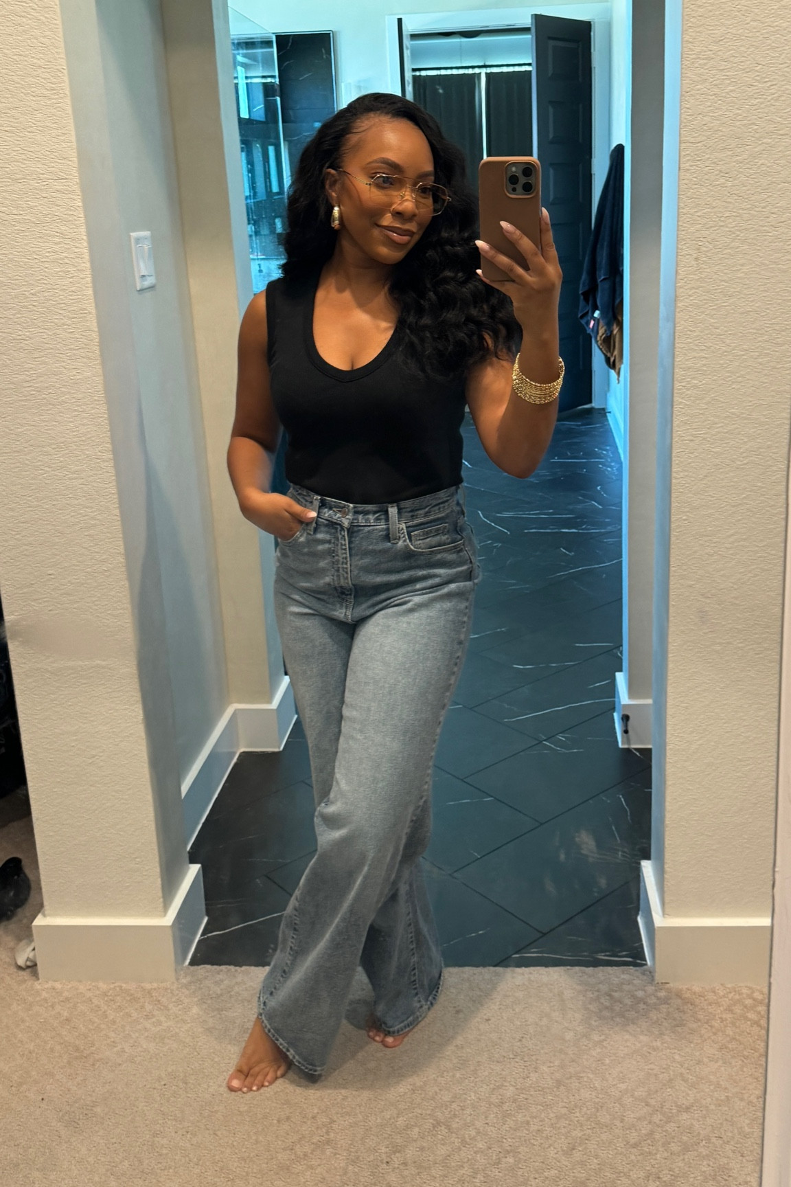 Easy casual fits are my fave🤍 I’m wearing a size 6 in jeans and small in the shirt #targetfinds

#LTKFindsUnder50 #LTKStyleTip #LTKSaleAlert