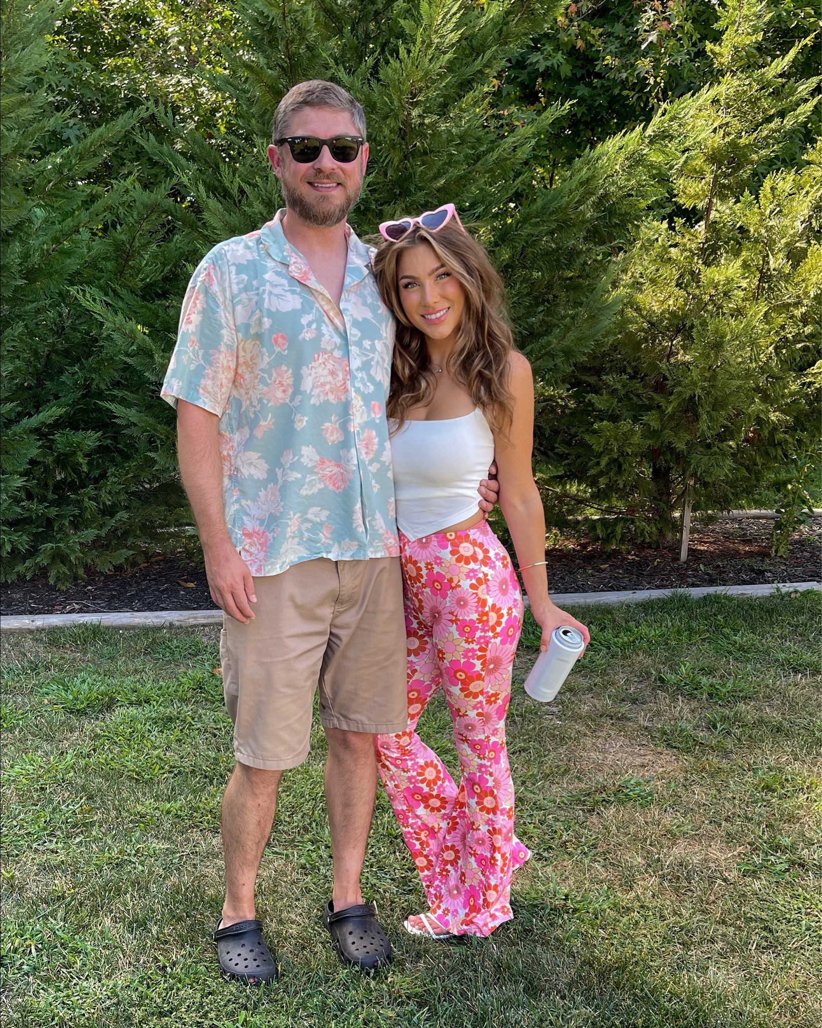 Flare, pants, floral, flower print, pink, party outfit, summer outfit, summer style, 

#LTKSeasonal #LTKFestival #LTKstyletip