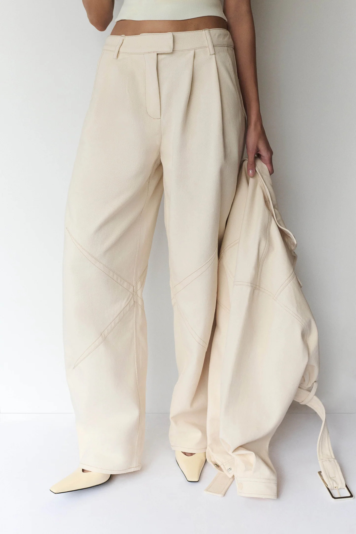 Dane Barrel Leg Denim Pants - Cream | MESHKI US