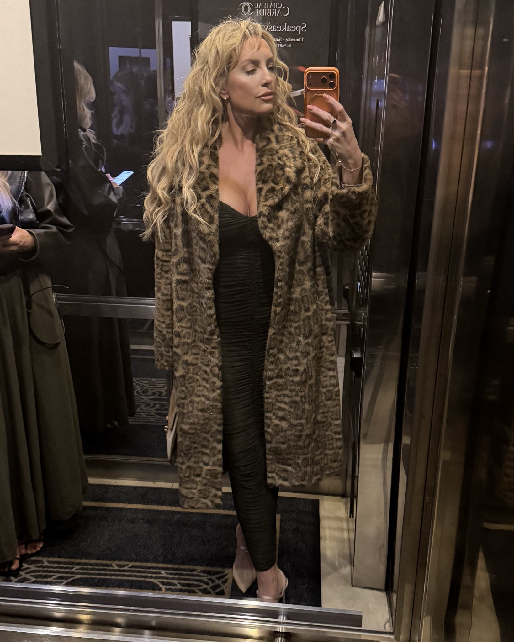 Okay I clearly didn’t finish posting all my recent Chicago trip fits ! (Most were rent the runway - but I found some close matches ✨🤍)  

#LTKBeauty #LTKTravel #LTKootd