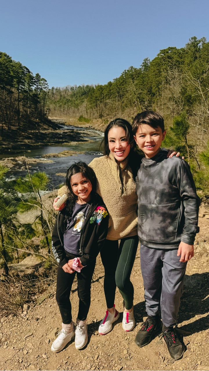 #EGPartner @Vrbo just launched their annual trend report, Unpack 2026, and Farm Charm is a top trend! 🦙 In 2026, it’s all about slowing down and reconnecting, and I love that farm stays are leading the way  As a Texas girl, I’m definitely craving some fall foliage and cozy autumn vibes over here! 🍃🍁🍂 I went on @Vrbo and found the cutest farm stays.  I may or may not be already pulling out my boots and flannels and making plans for apple picking over here! 😆 

Which one of these places is your fave?  Check them all out at my link in bio!

#Vrbo #UnpackTravelTrends #FarmCharm #paidlink #ad