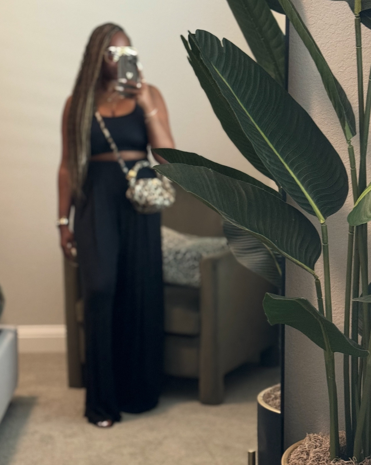 Saturdazeee 🖤

Sometimes I love when the games on the weekend are in the evening!

I actually got some things down around the house like folding my 3 baskets of laundry and finally unpacking from my trip 2 weeks ago 😅

OOTD is simple & comfy 🖤

#LTKStyleTip #LTKMidsize #LTKItBag