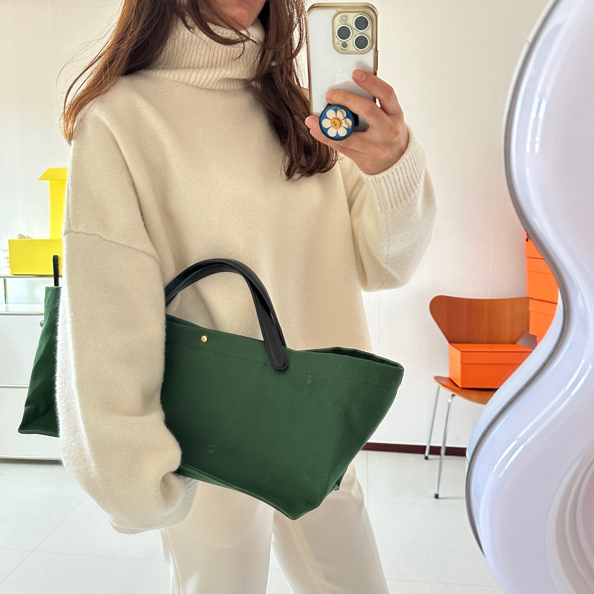 the row sweaters cream 🤍
#therow the row ezio
the row ezio sweater
#더로우 #더로우직구
the row idaho bag

#LTKSeasonal