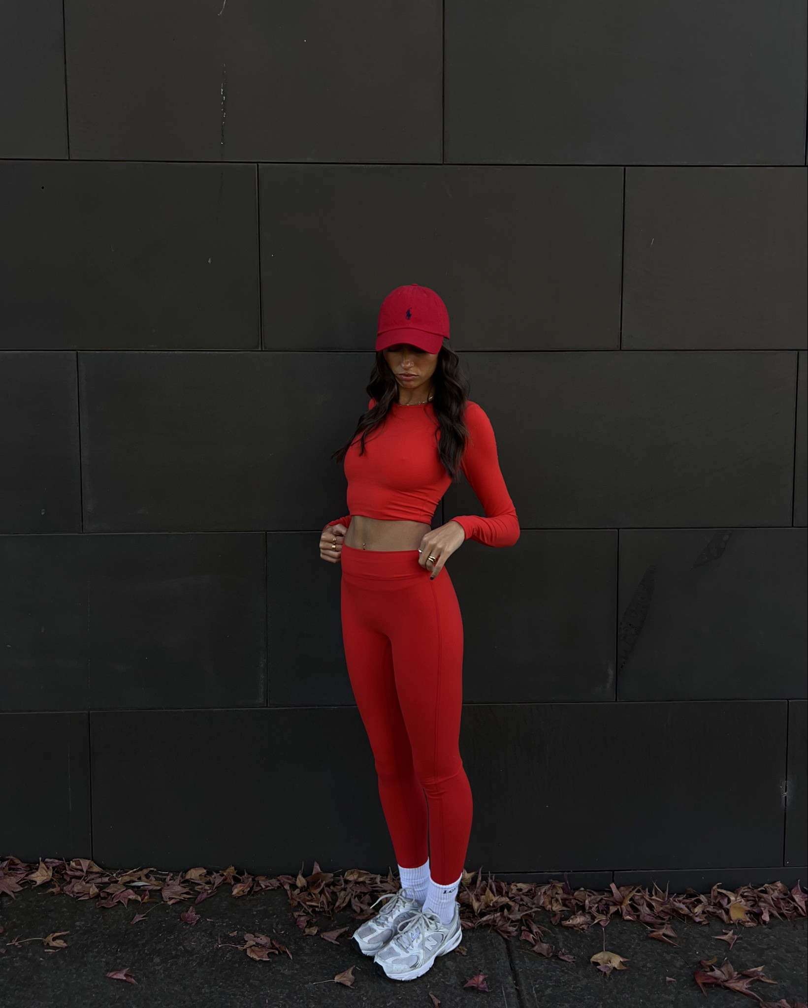 Red activewear set >>
