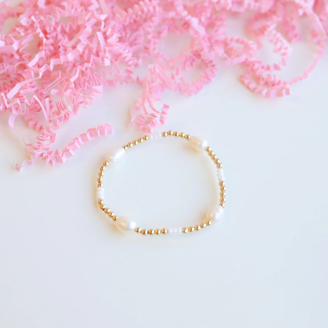White Pearl Poppi Bracelet | Beaded Blondes