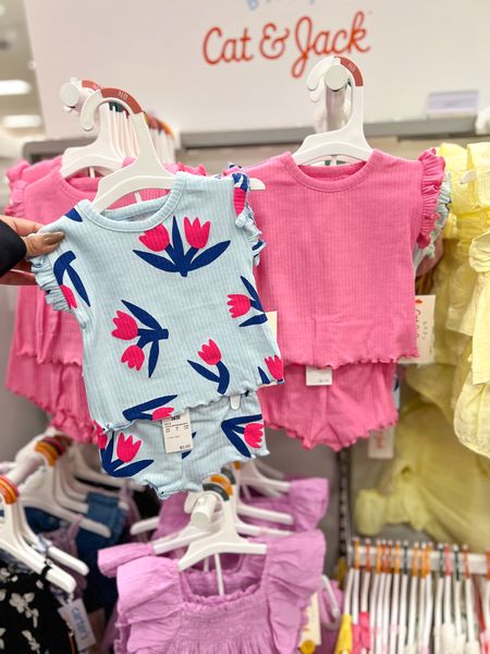 Cat and jack baby outfits! Perfect for spring + summer!!

Target finds, Target style, Target baby 

#LTKfamily #LTKkids #LTKbaby
