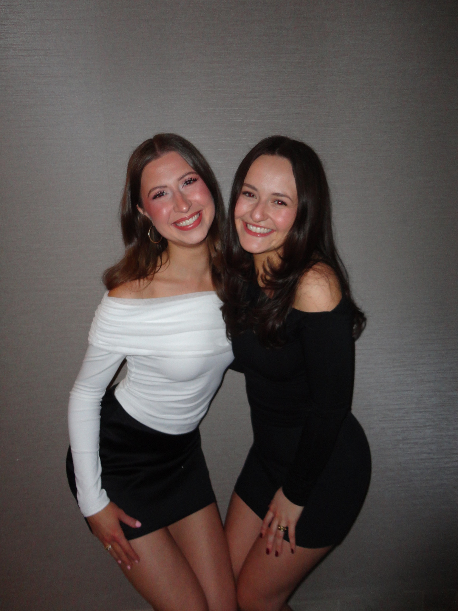 nyc girls night out
Going out inspiration 
Mini skirts
Abercrombie mini skort 

#LTKfindsunder50 #LTKstyletip #LTKsalealert