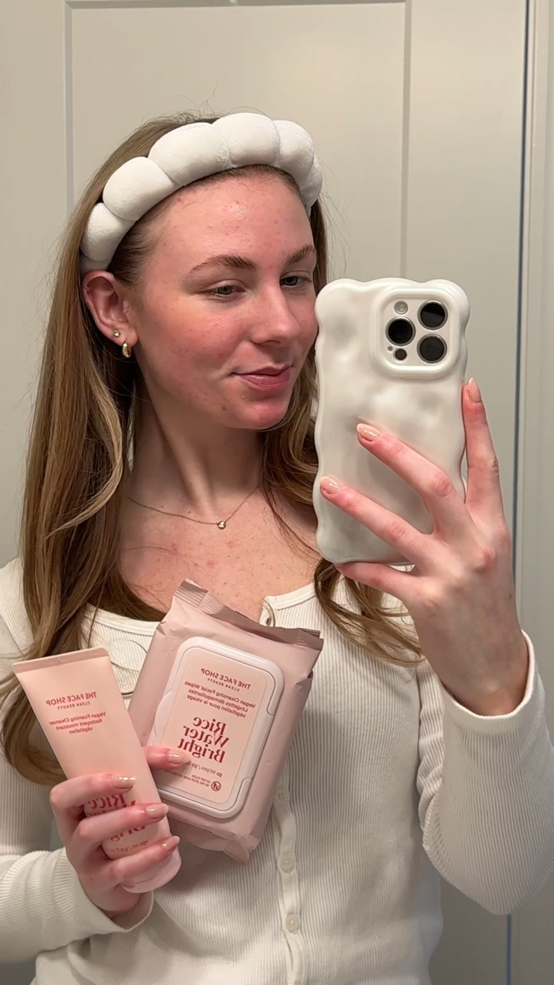 the face shop is my new go to for removing my makeup!🪽🫧

& it’s less and $15 at target!! 

#targetfinds #skincare #makeupwipes #unready #grwm


#LTKselfcare #LTKmorningroutine #LTKgrwm