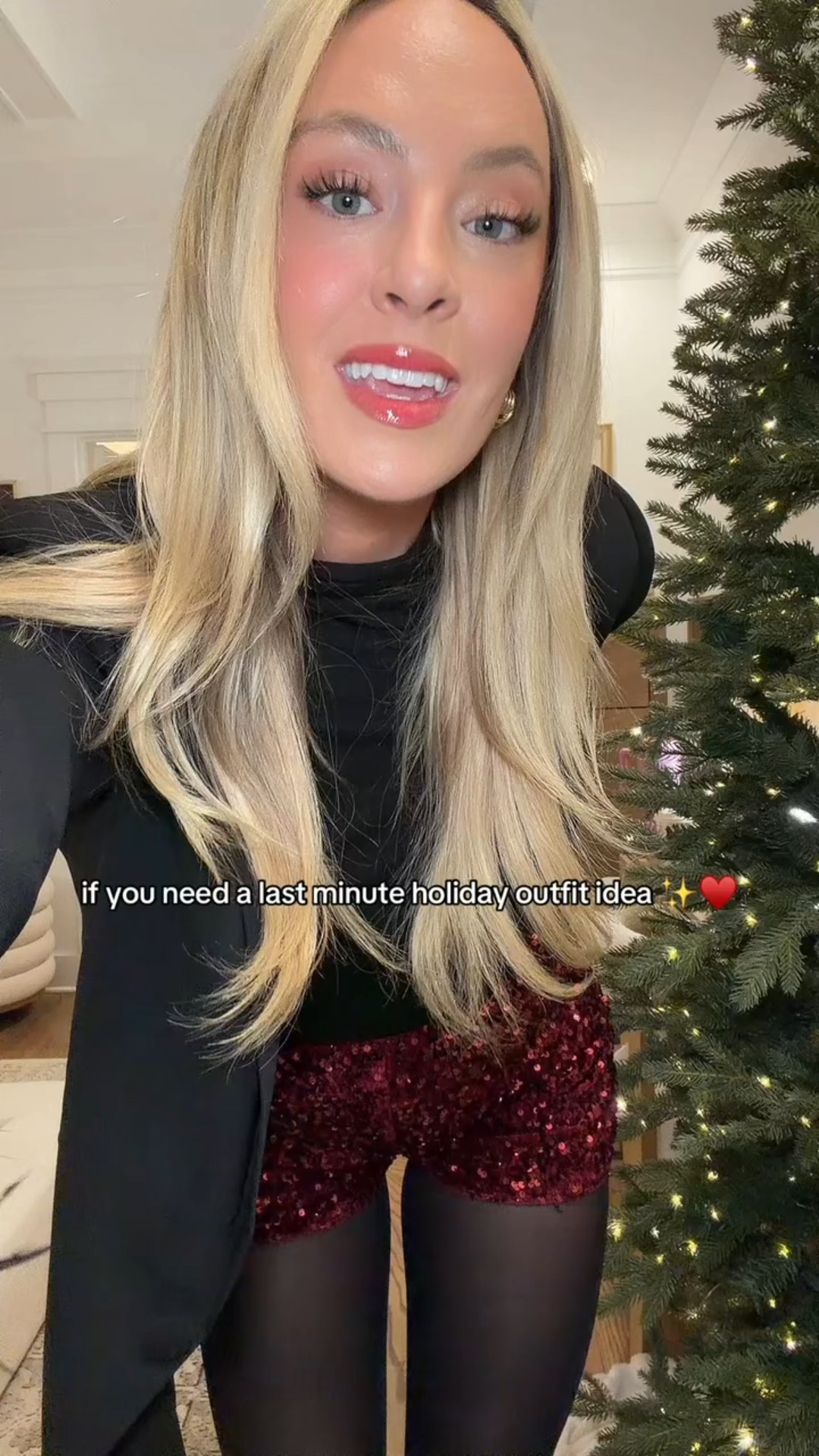 Last minute holiday outfit idea 🎄 I’ve been loving these mini shorts!!

#LTKHoliday #LTKootd #LTKSeasonal