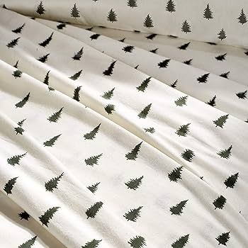 G.H. Bass Spruce Trees 100% Cotton Flannel Sheet Set, Flat, Fitted, 2 Pillowcases, Queen, Forest ... | Amazon (US)