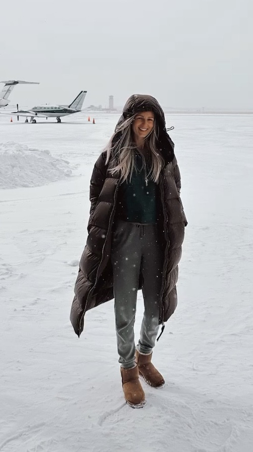 Comfy travel fit-
Really putting that puffer coat to the test, one of my best purchases for  ❄️
Puffer - S
Joggers - XS
Hoodie - XS / S

#puffercoat #boots #uggboots #traveloutfit #cashmerejoggers #lululemon #quince #varley #ugg #beis #wintercasual #snowoutfit 

#LTKSeasonal #LTKSaleAlert #LTKTravel