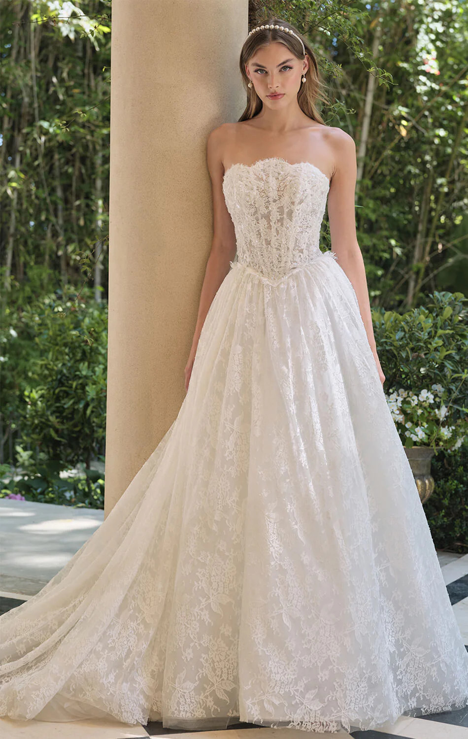 WL061 - EMBROIDERED LACE WEDDING GOWN - Andrea & Leo | Lady Black Tie