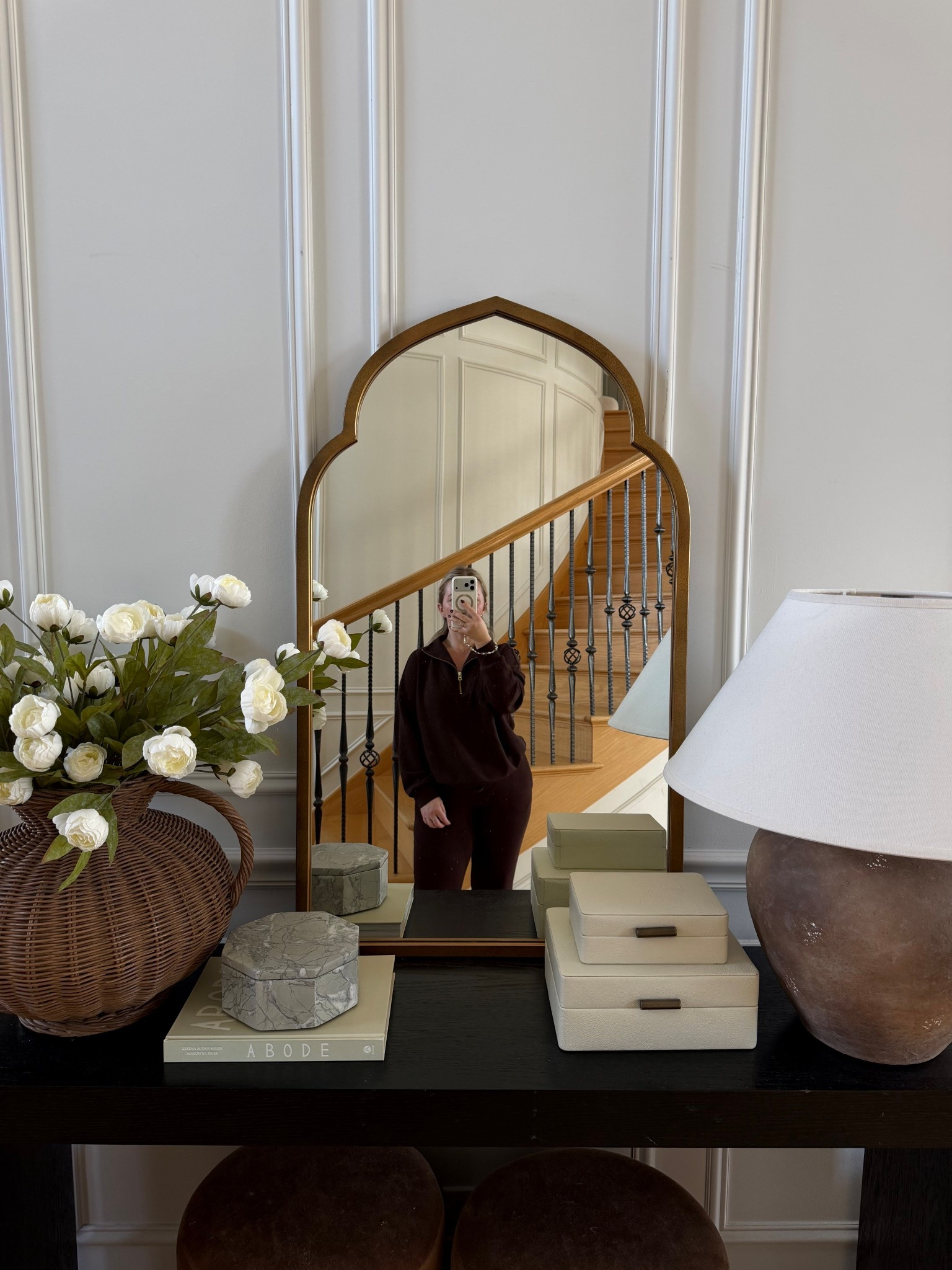 My everyday uniform 🤍
This Varley set is comfortable, polished, and easy to throw on for school drop-offs, errands, or working from home.

Linking the full outfit here on LTK.


#LTKmomlife #LTKHome #LTKootd