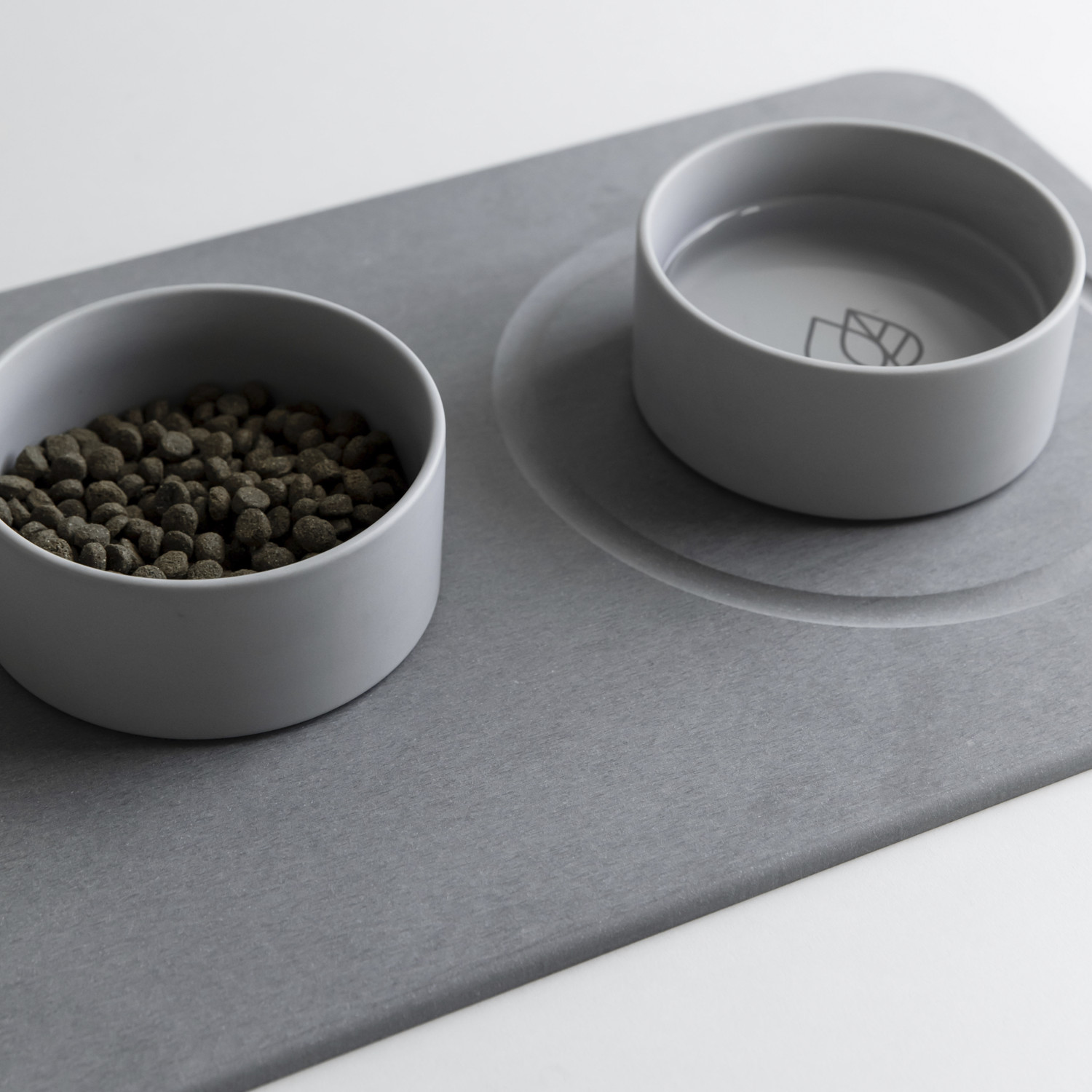 Dorai Home Dog Bowls + Stone Base Set – Modern and Stylish Pet Feeding Station – Non-Slip, Quick Dry | Amazon (US)