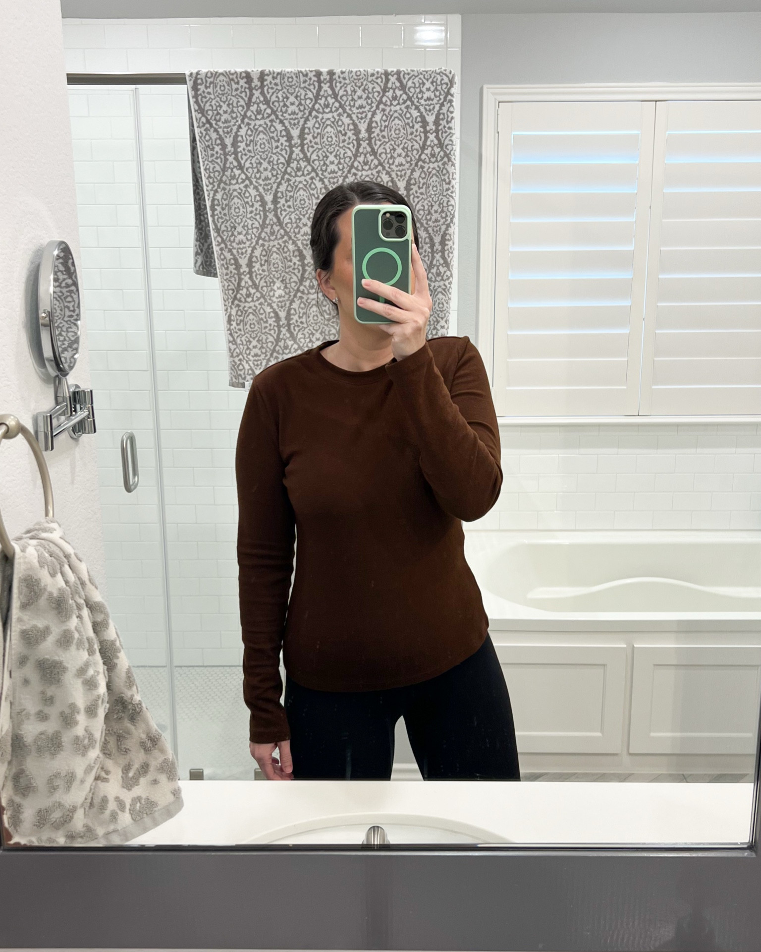 These tops are soooo good and under $20! So many different colors too! 



Womens clothing, women’s fashion, Amazon fashion, Christmas, gift guide

#LTKFindsUnder50 #LTKGiftGuide #LTKStyleTip