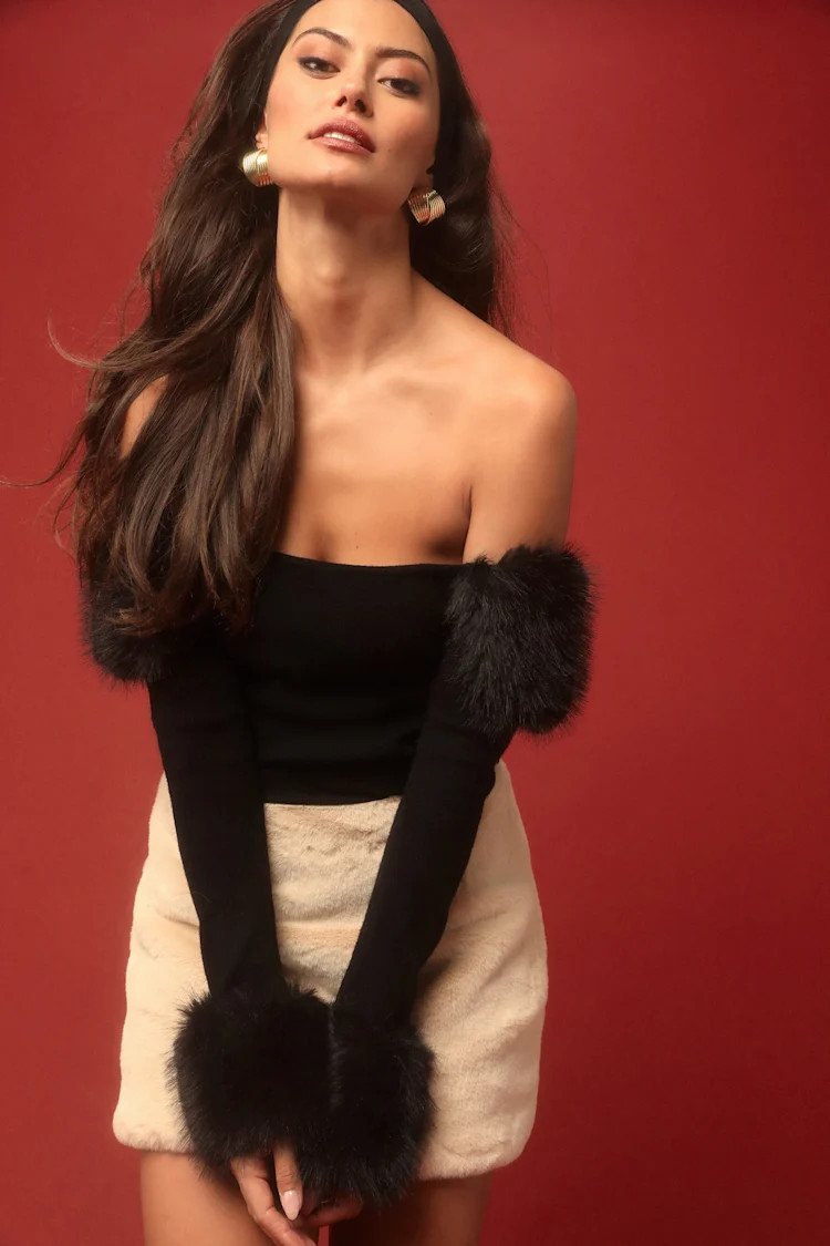 Absolutely Unreal Black Faux Fur Cropped Sweater Top | Lulus