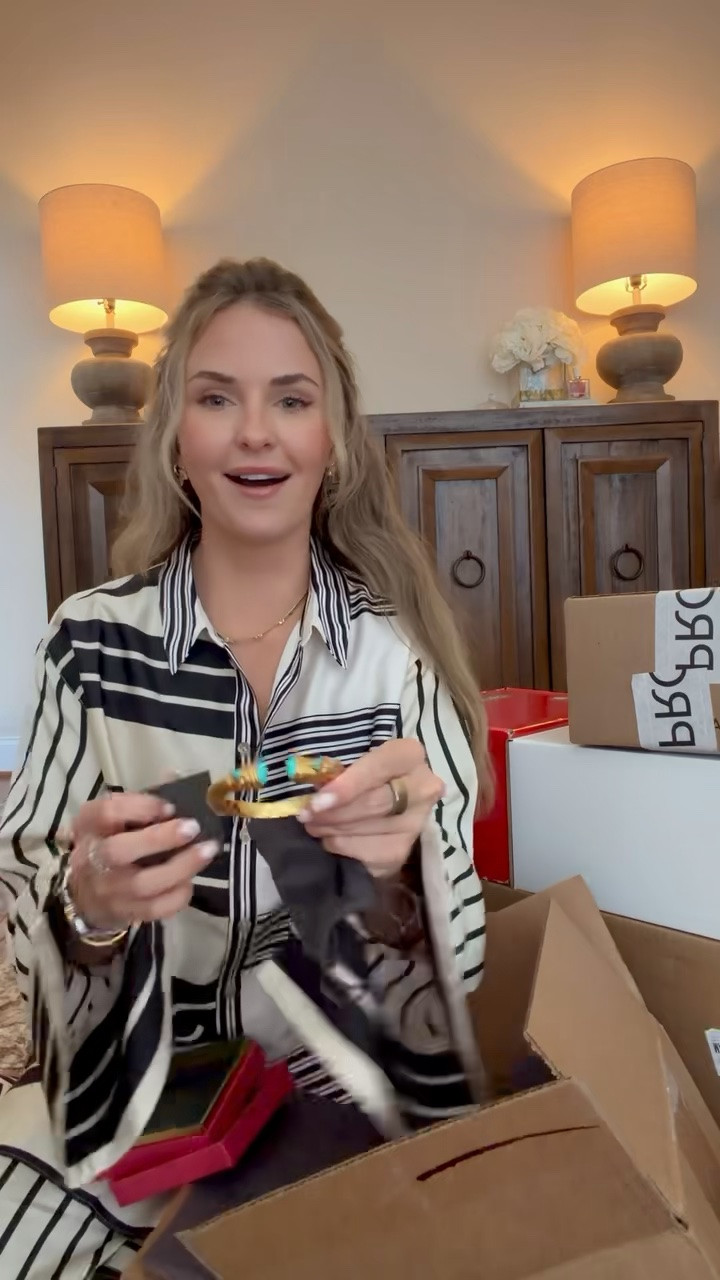 hugeee haul!!!! so many fall goodies🍂🤎

#LTKgrwm #LTKootd #LTKdayinmylife